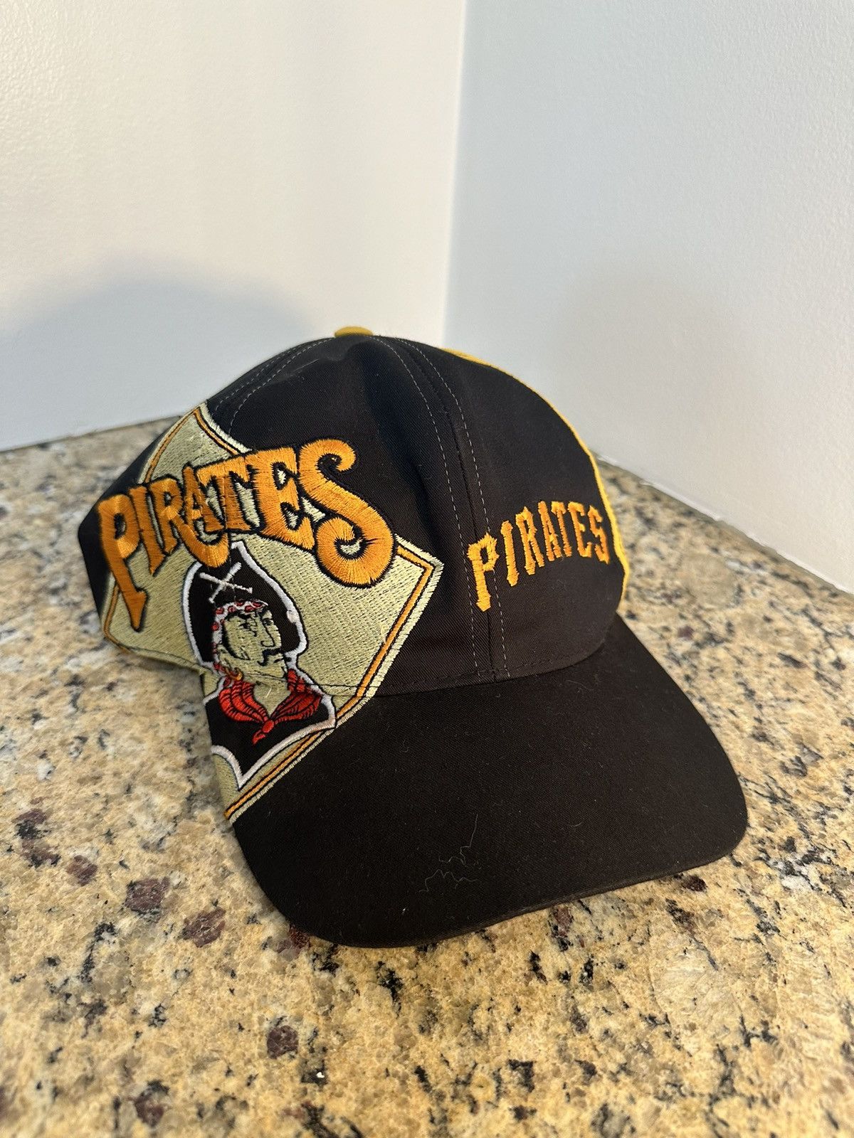Vintage Pittsburgh Pirates Snapback Hat