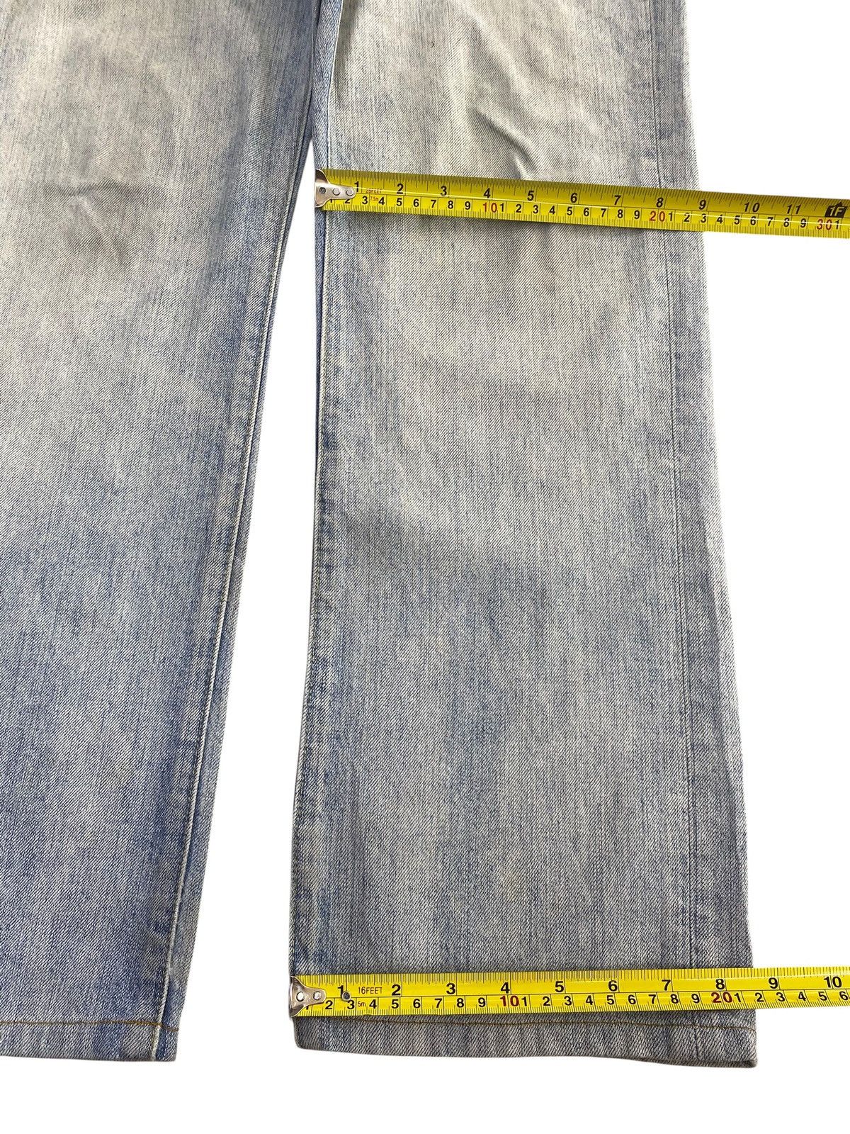 Uniqlo Uniqlo Acid Light Wash Style Regular Fit Jeans Size US 32 / EU 48 - 8 Thumbnail