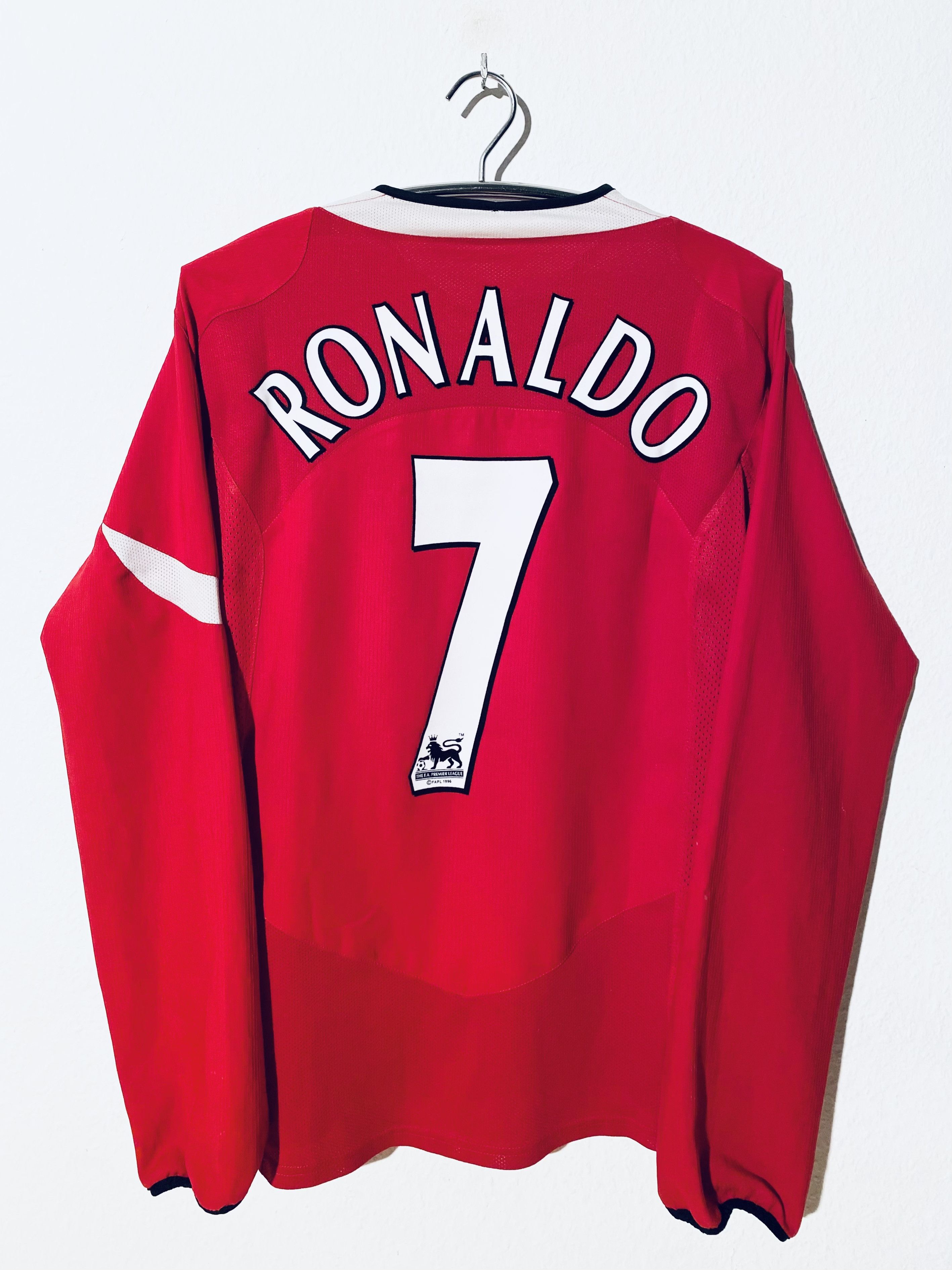 Nike Manchester United *Ronaldo* Home Jersey 2004 - 2006 LS Size US M / EU 48-50 / 2 - 1 Thumbnail