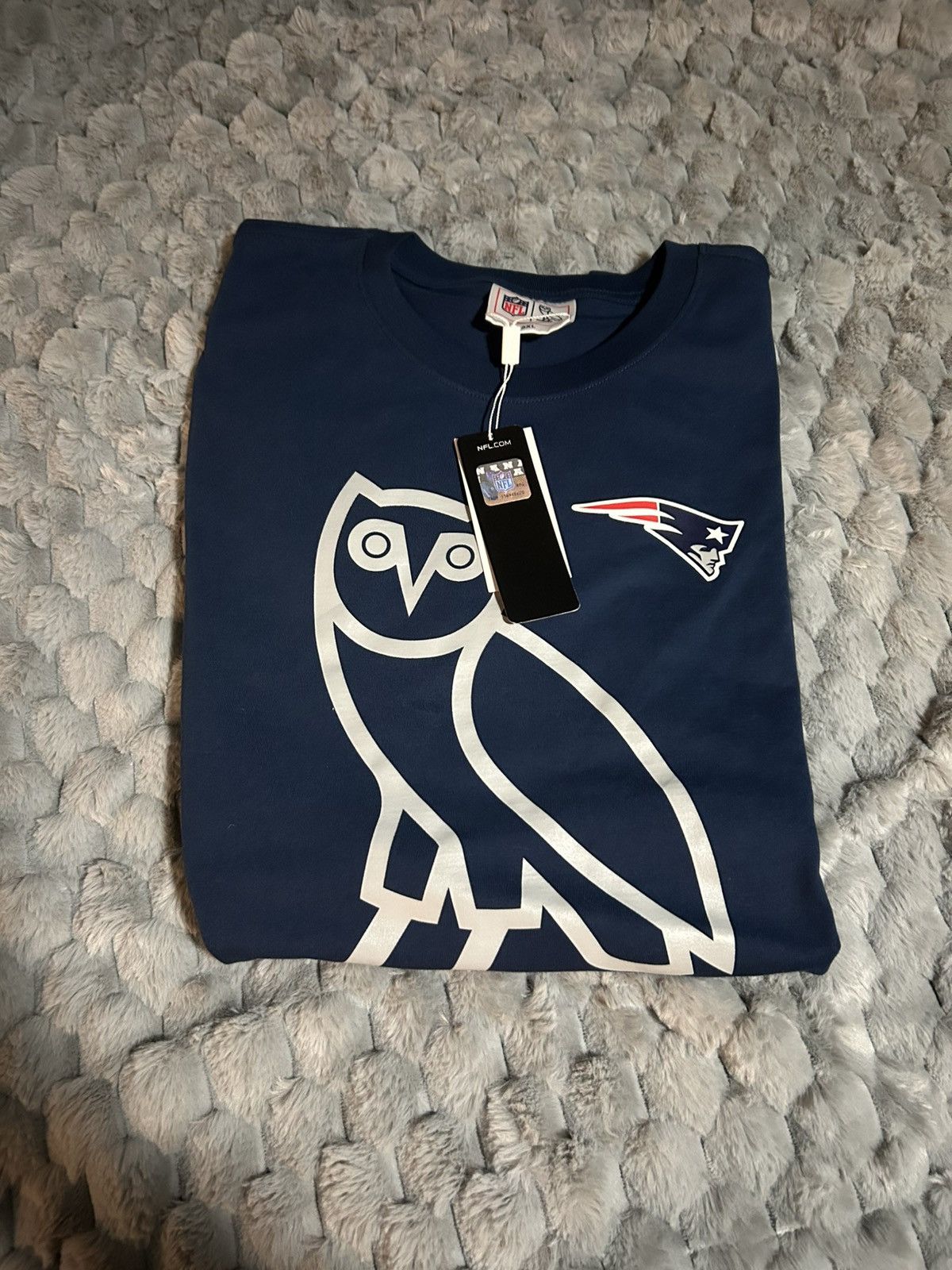 October's Very Own OVO October’s Very Own NFL New England Patriots T-Shirt 2XL Size US XXL / EU 58 / 5 - 1 Thumbnail