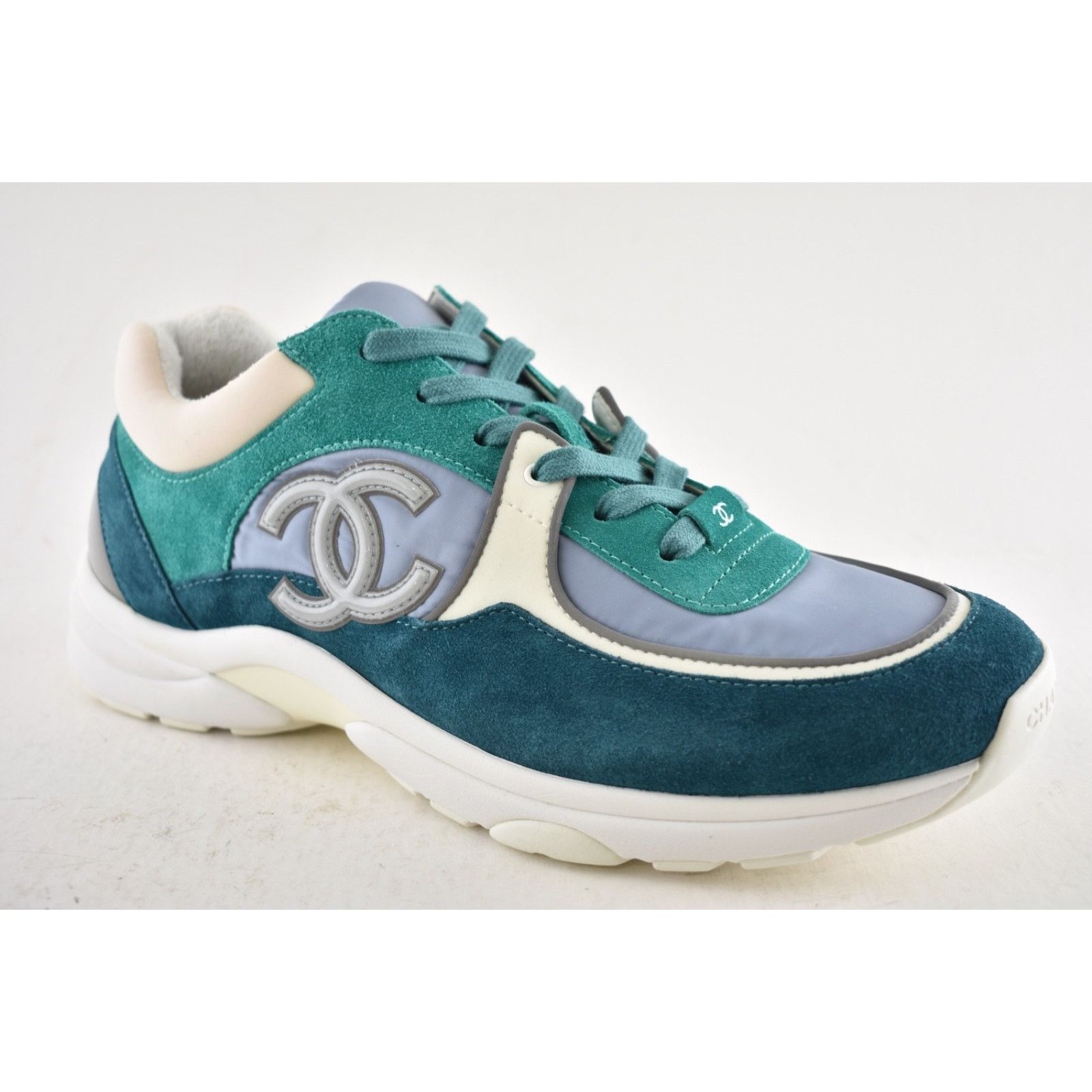 Chanel Chanel 19K Mens Green Grey Teal Blue White CC Logo Size US 11 / EU 44 - 5 Thumbnail