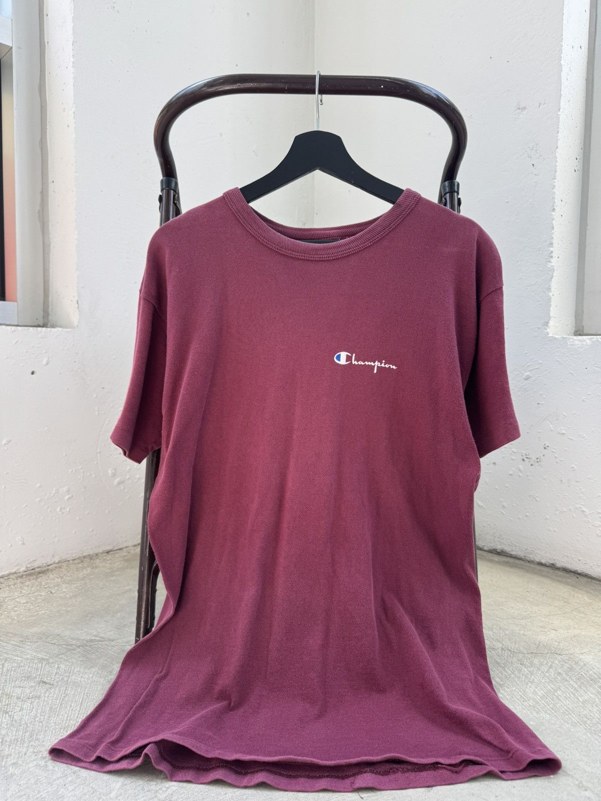 Champion Vintage 90s Faded Red Champion Made In USA Tee Size US L / EU 52-54 / 3 - 1 Thumbnail