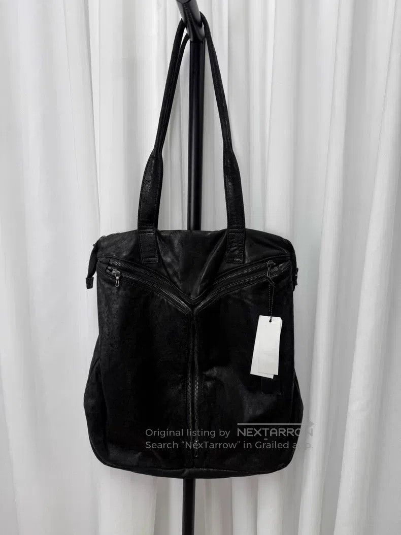 Julius Julius Ripped sheepskin geometric zipper handbag Size ONE SIZE - 3 Thumbnail