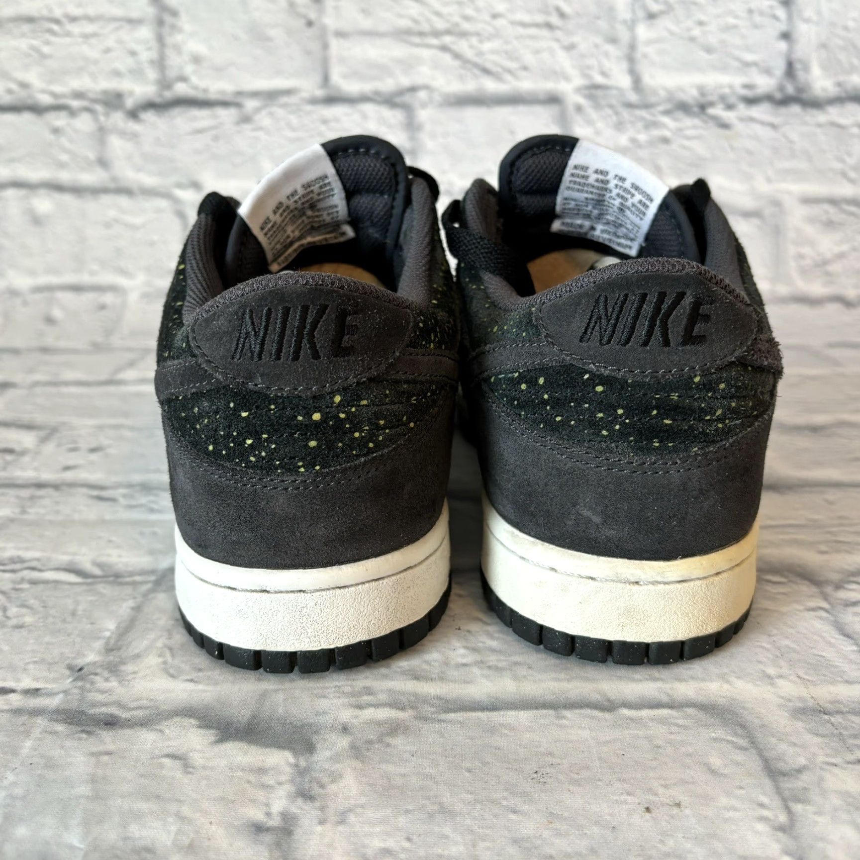 Nike Nike Dunk Low Shoes Men 9.5 Black Speckled Leather Suede 304714 992 Sneaker Low Top Size US 9 / EU 42 - 5 Thumbnail