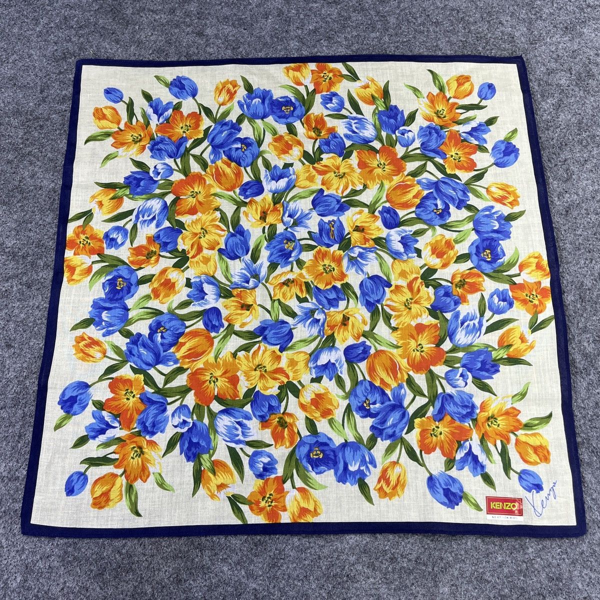 Kenzo × Vintage Kenzo Handkerchief / Bandana / Neckerchief B735 Size ONE SIZE - 1 Thumbnail