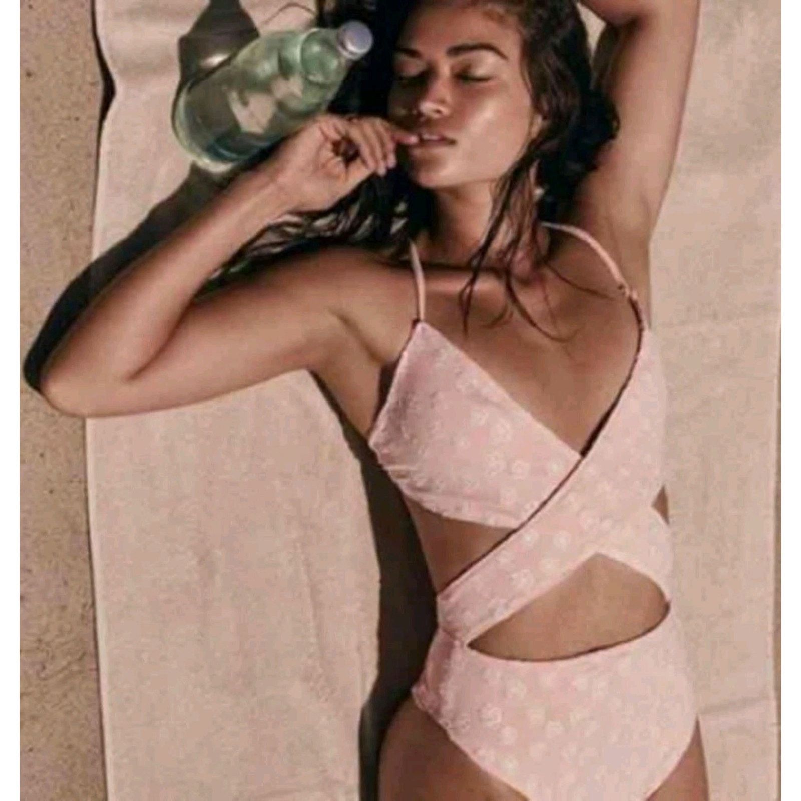 For Love & Lemons For Love & Lemons Jardine Swimsuit Embroidered Floral $168 S Size S / US 4 / IT 40 - 1 Thumbnail