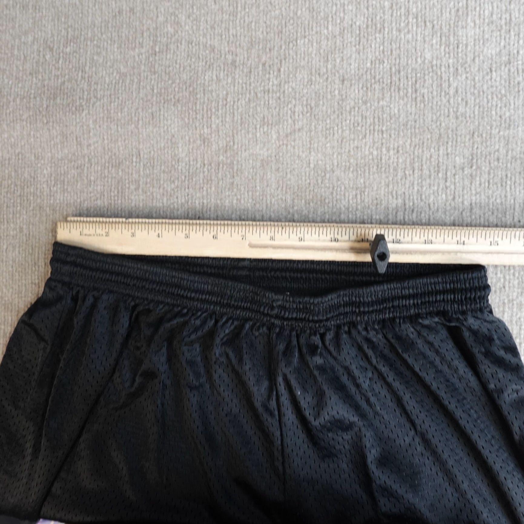 Vintage VINTAGE The Rock Shorts Large Black Perforated Satin Athletic Men L Satin Black Basketball Shorts Size US 33 - 4 Thumbnail