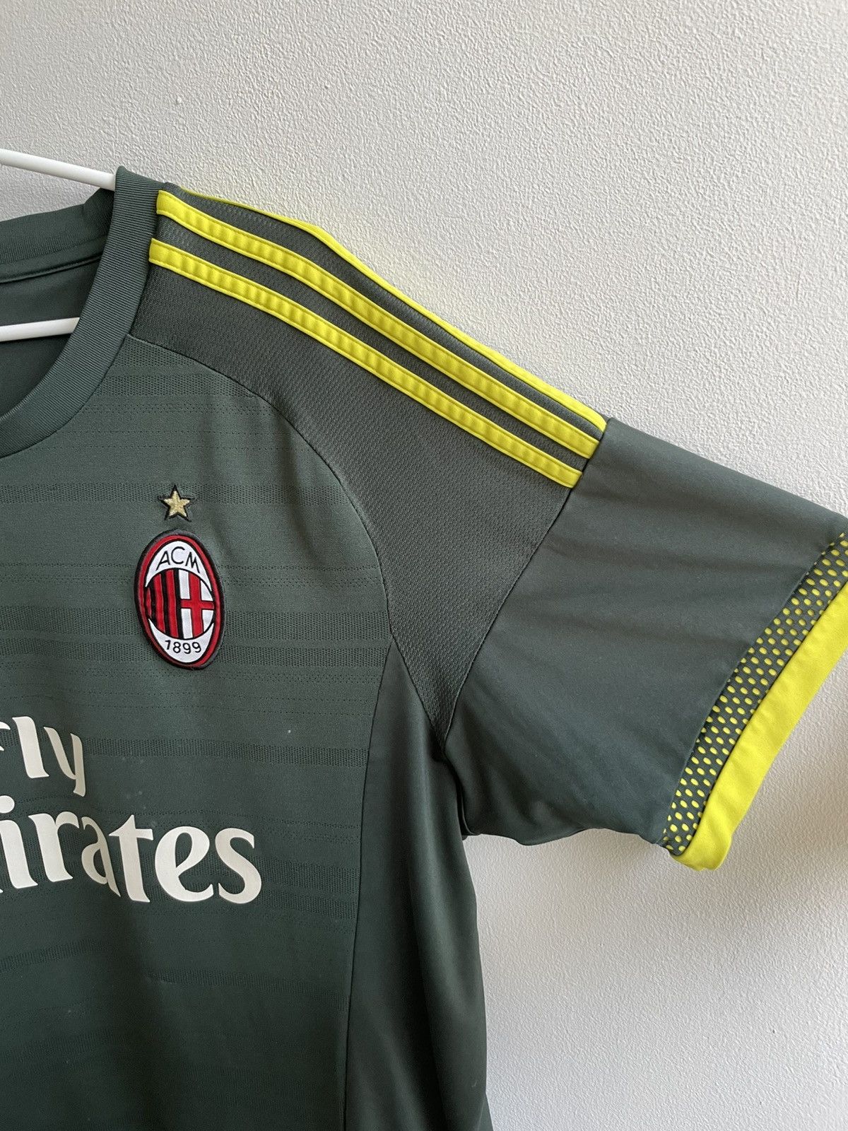 Vintage AC Milan 2015 2016 Third Football Soccer Jersey Shirt Adidas Size US XL / EU 56 / 4 - 4 Thumbnail