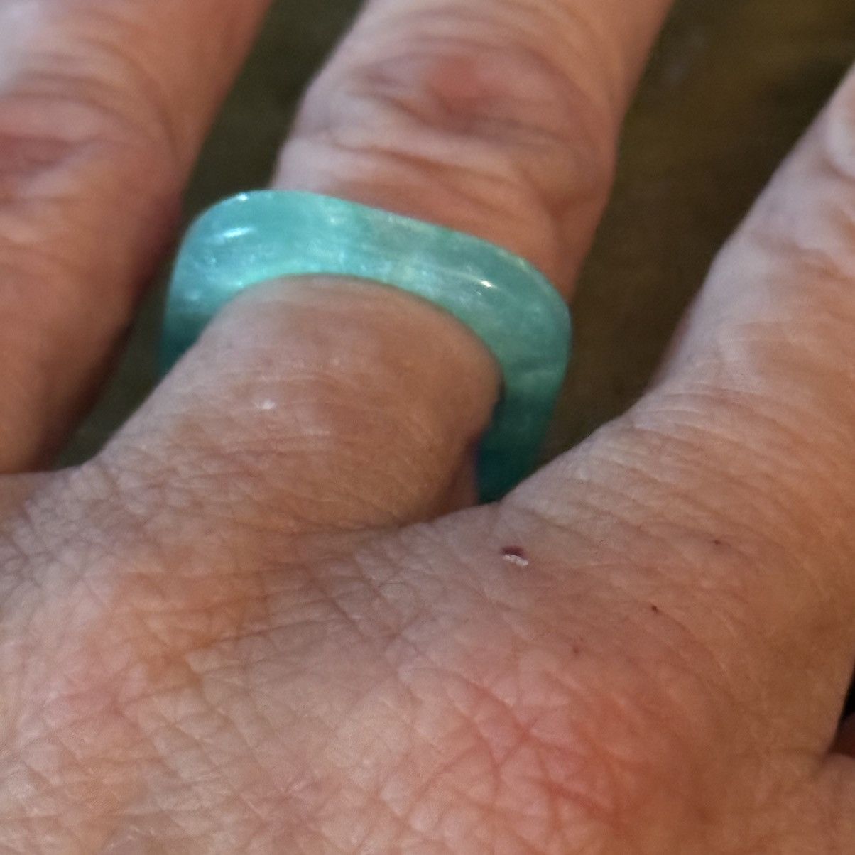 Vintage Vintage acrylic aqua shimmery square band ring Size ONE SIZE - 4 Thumbnail