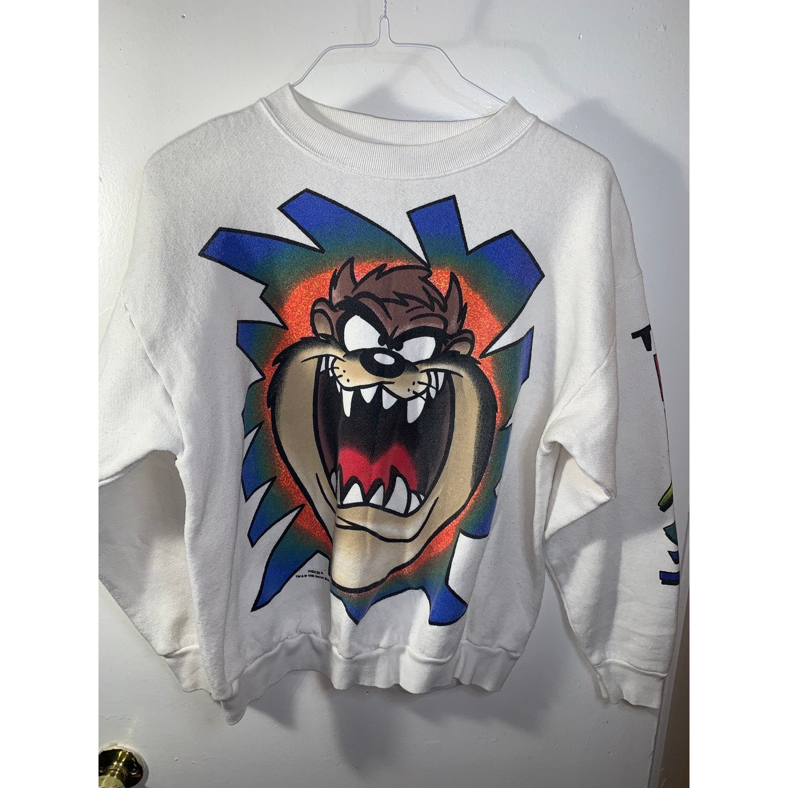 Vintage Vintage Looney Tunes Taz Sweater White L/M Size US L / EU 52-54 / 3 - 11 Thumbnail