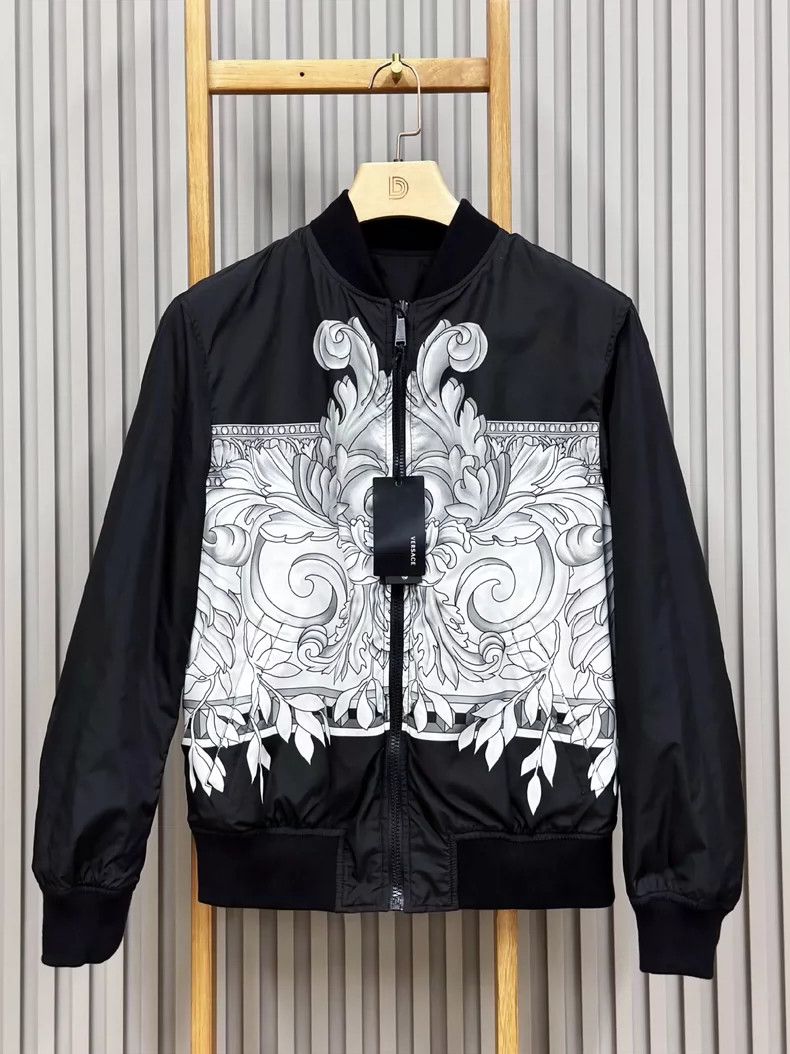 Versace Versace A casual jacket jacket can be worn on both sides Size US S / EU 44-46 / 1 - 5 Thumbnail