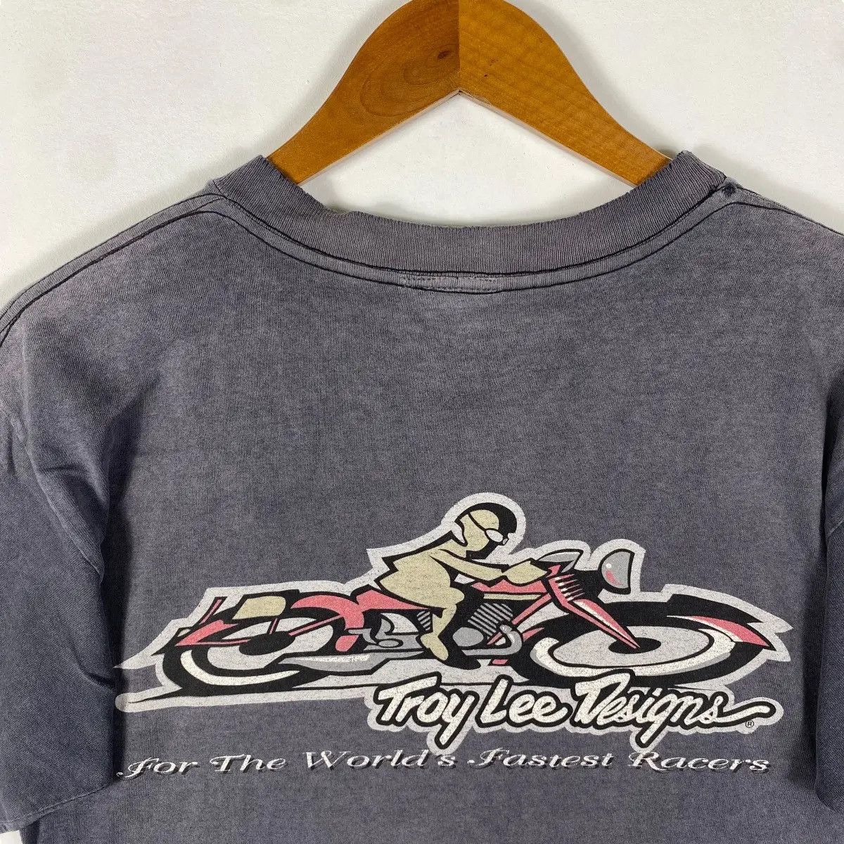 Vintage Vintage 90's TROY LEE DESIGNS Distressed Faded Tee Shirt Size US M / EU 48-50 / 2 - 2 Thumbnail