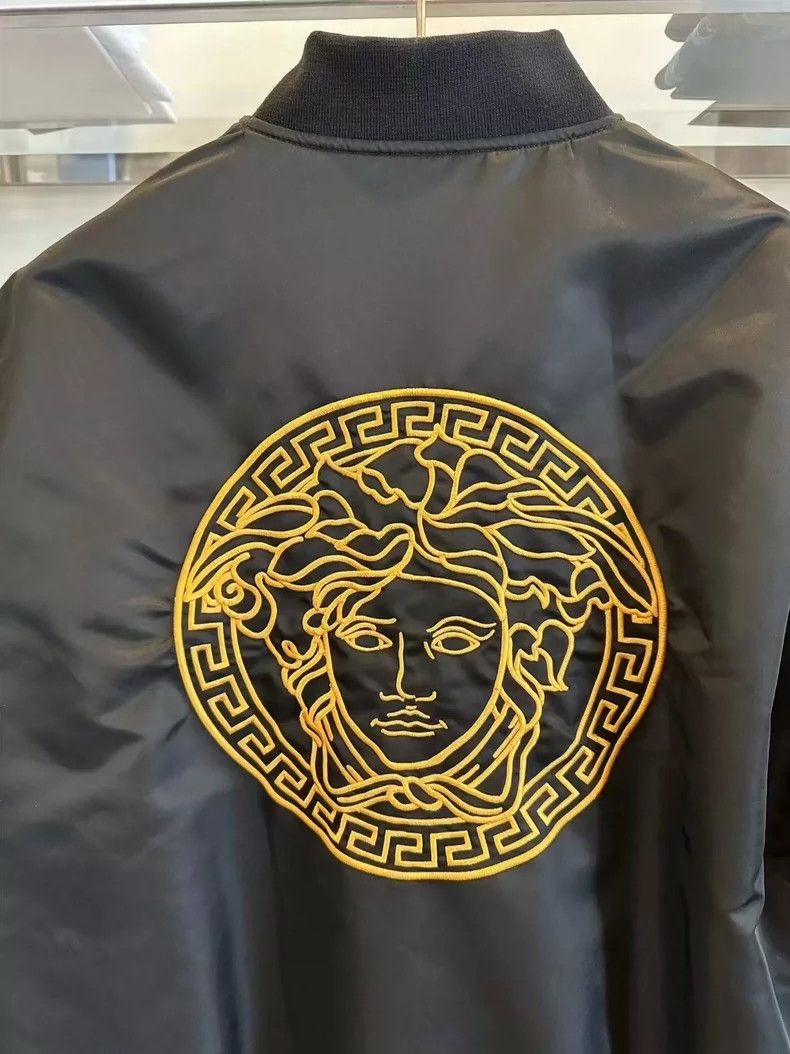 Versace Versace Medusa embroidered logo jacket jacket Size US M / EU 48-50 / 2 - 4 Thumbnail