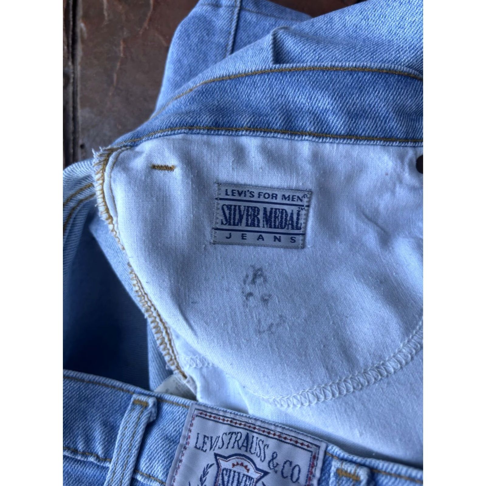 Levi's VINTAGE Levi's Silver Medal Denim Jeans Men 44x28 Light Blue Straight Size US 44 / EU 60 - 2 Thumbnail