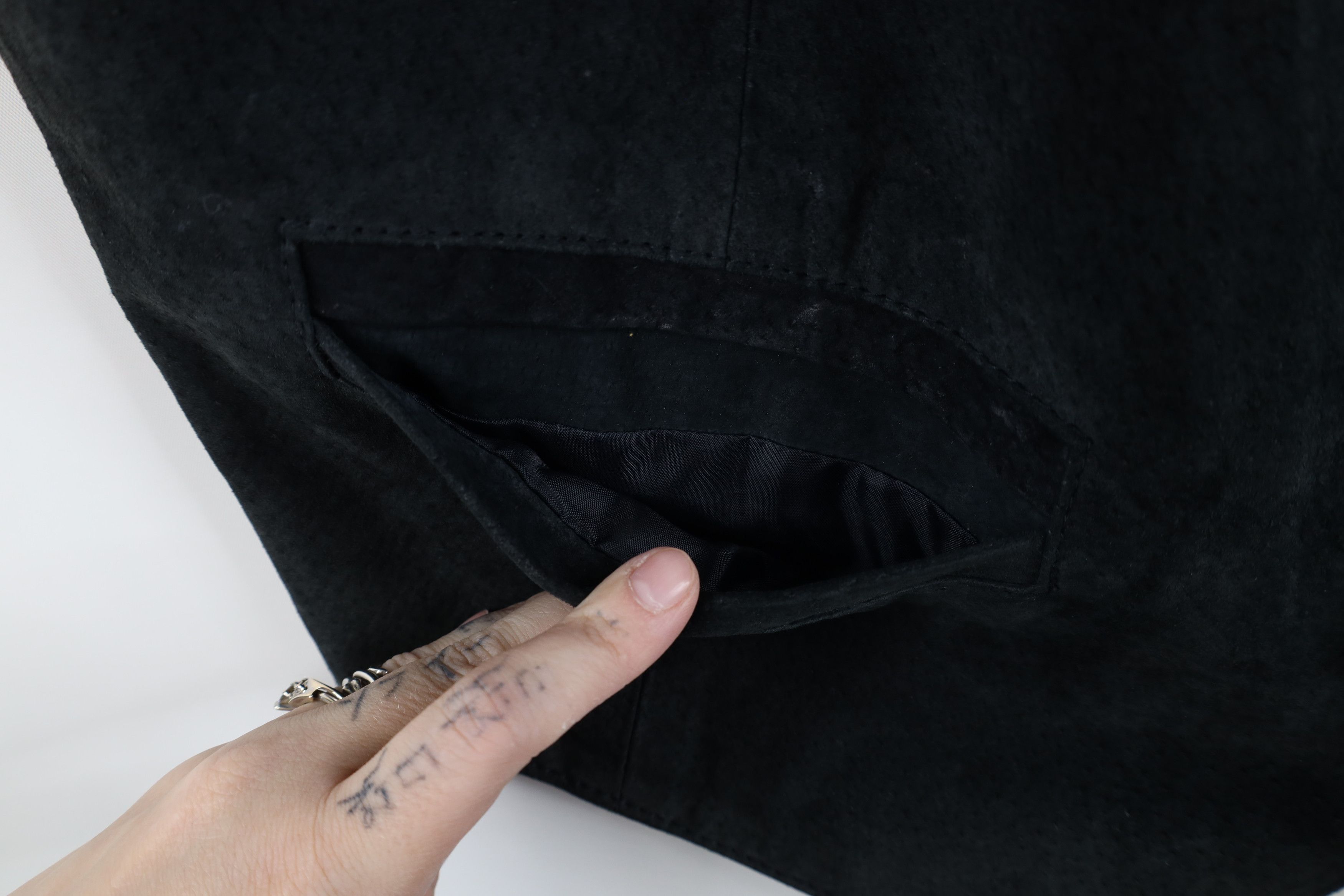 Vintage Vintage 90s Streetwear Suede Leather Vest Jacket Black Size US M / EU 48-50 / 2 - 7 Thumbnail
