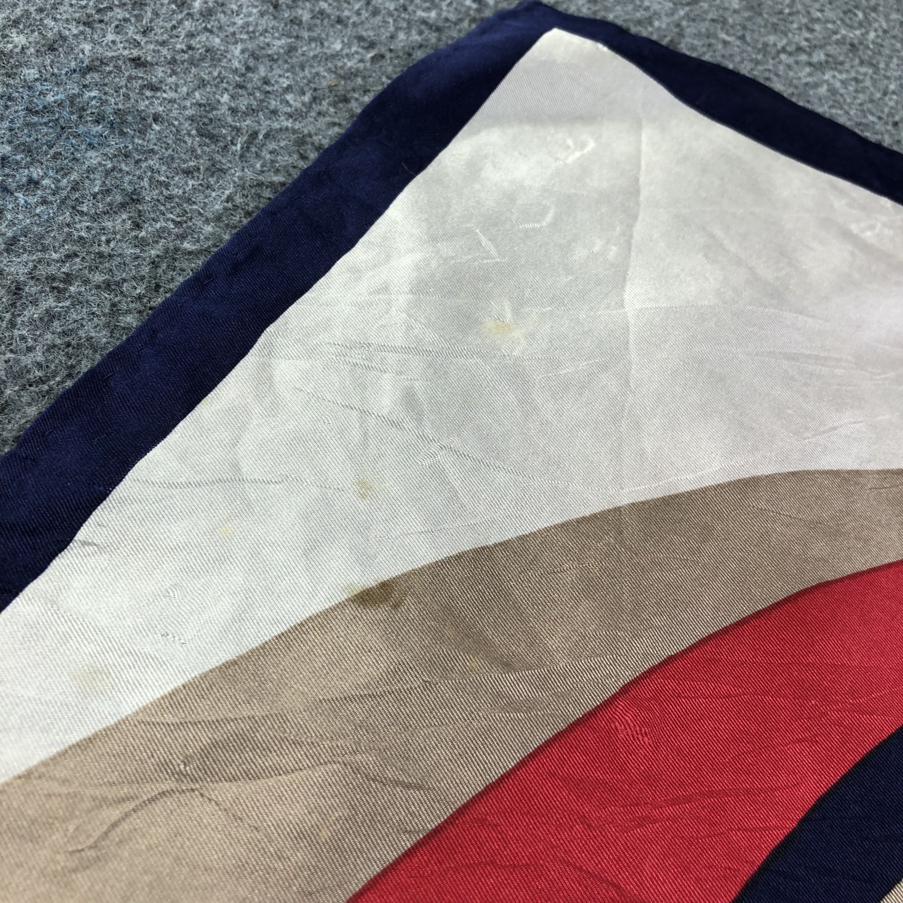Vintage Vintage Abstract Design Silk Scarf M417 Size ONE SIZE - 10 Thumbnail