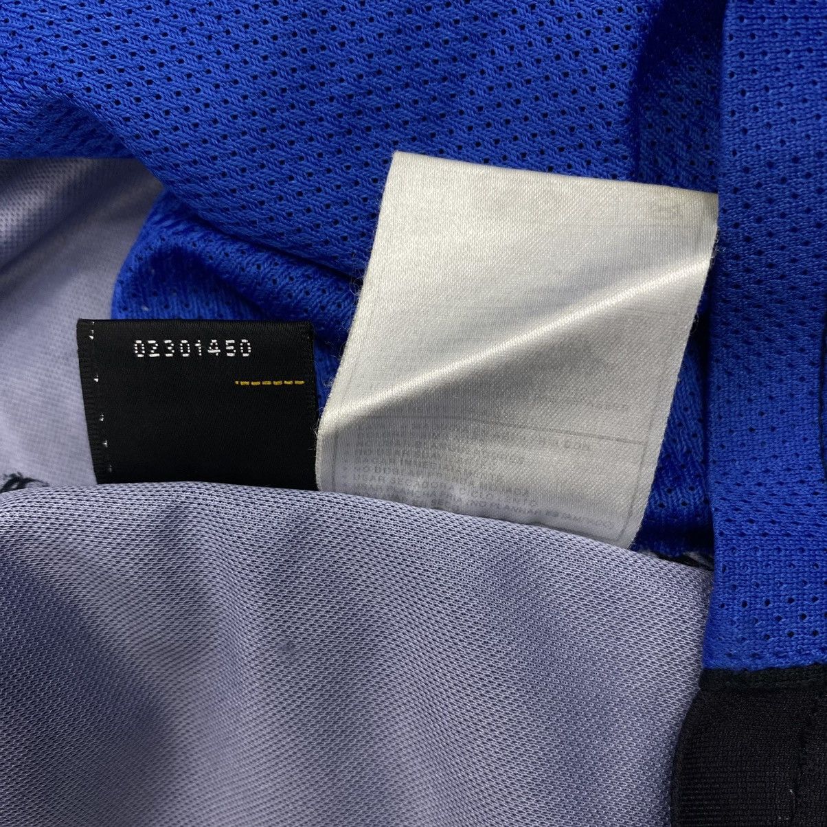 Nike Vintage 2004/2005 Inter Milan Fc Jersey Nike T90 Adriano Size US XL / EU 56 / 4 - 7 Thumbnail