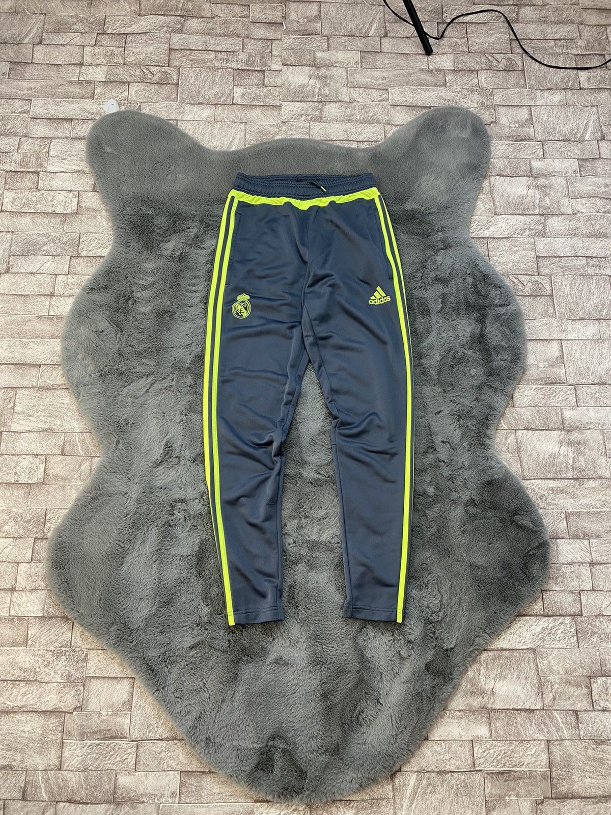Adidas Real Madrid Track Pants/Joggers Green Stripe Size S