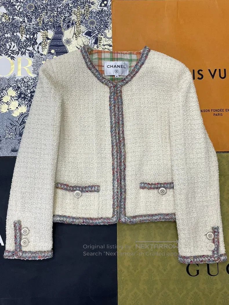 Chanel Chanel White Color Trim Pocket Jacket. Size US M / EU 48-50 / 2 - 1 Thumbnail