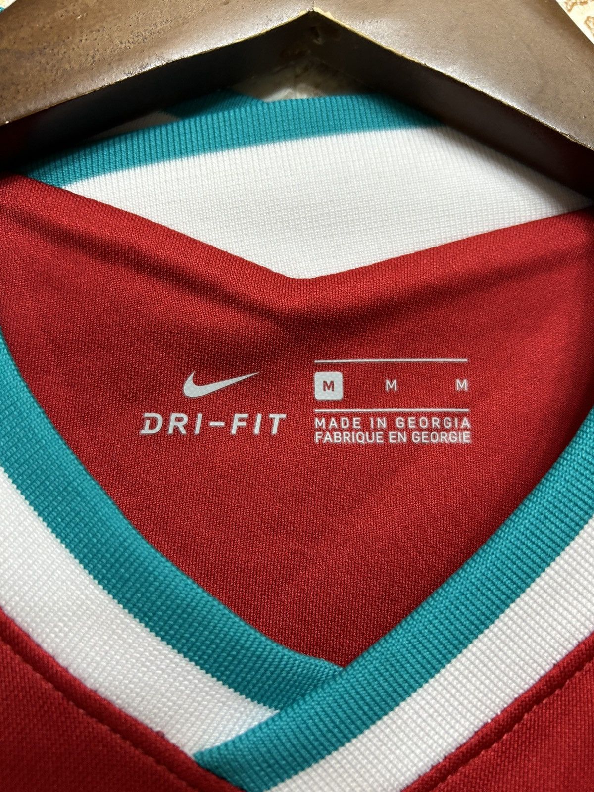 Nike Liverpool 2020/2021 Nike Home Football Soccer Jersey Size M Size US M / EU 48-50 / 2 - 4 Thumbnail