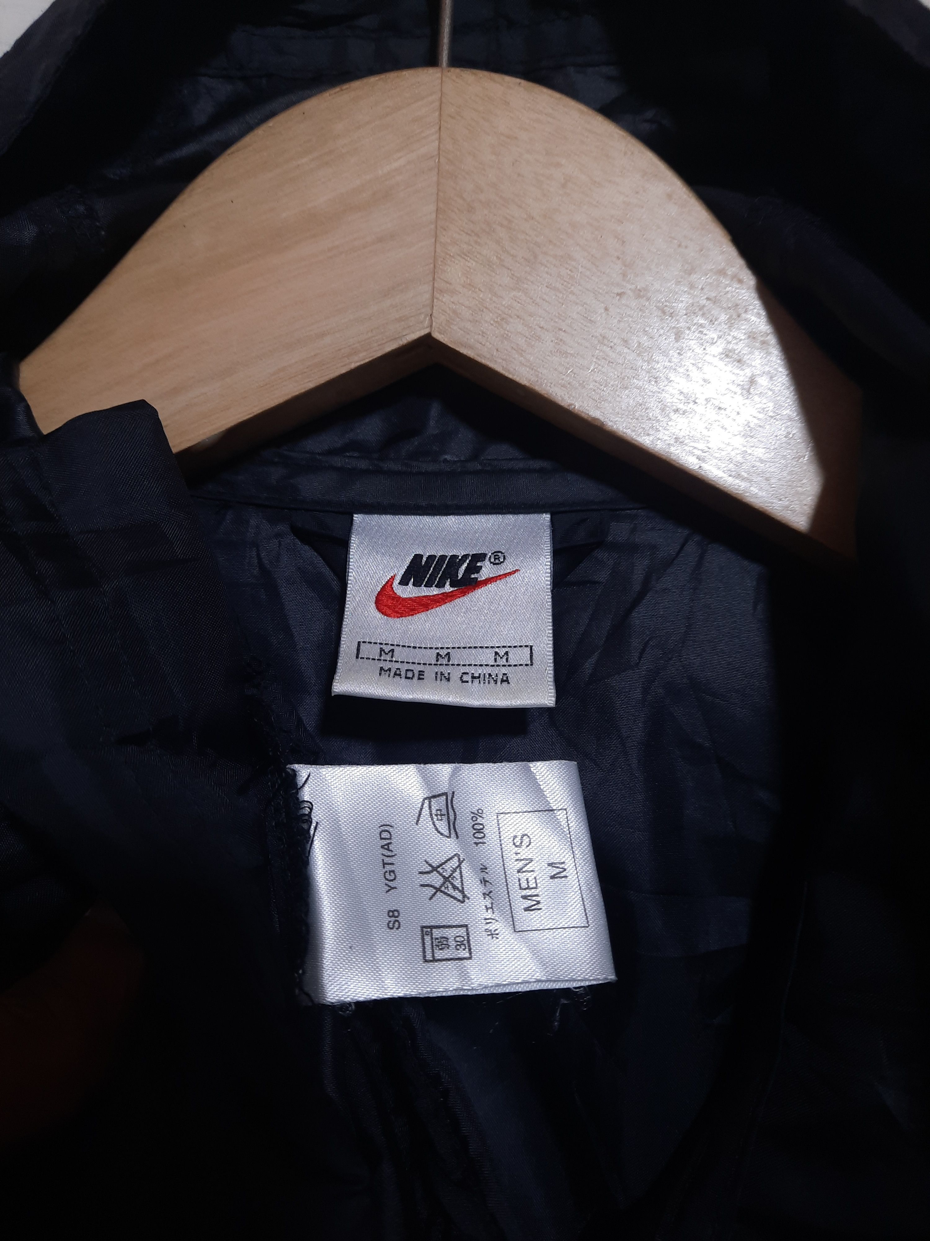 Nike Vintage Nike 90s Windbraker Jacket Size US M / EU 48-50 / 2 - 4 Thumbnail