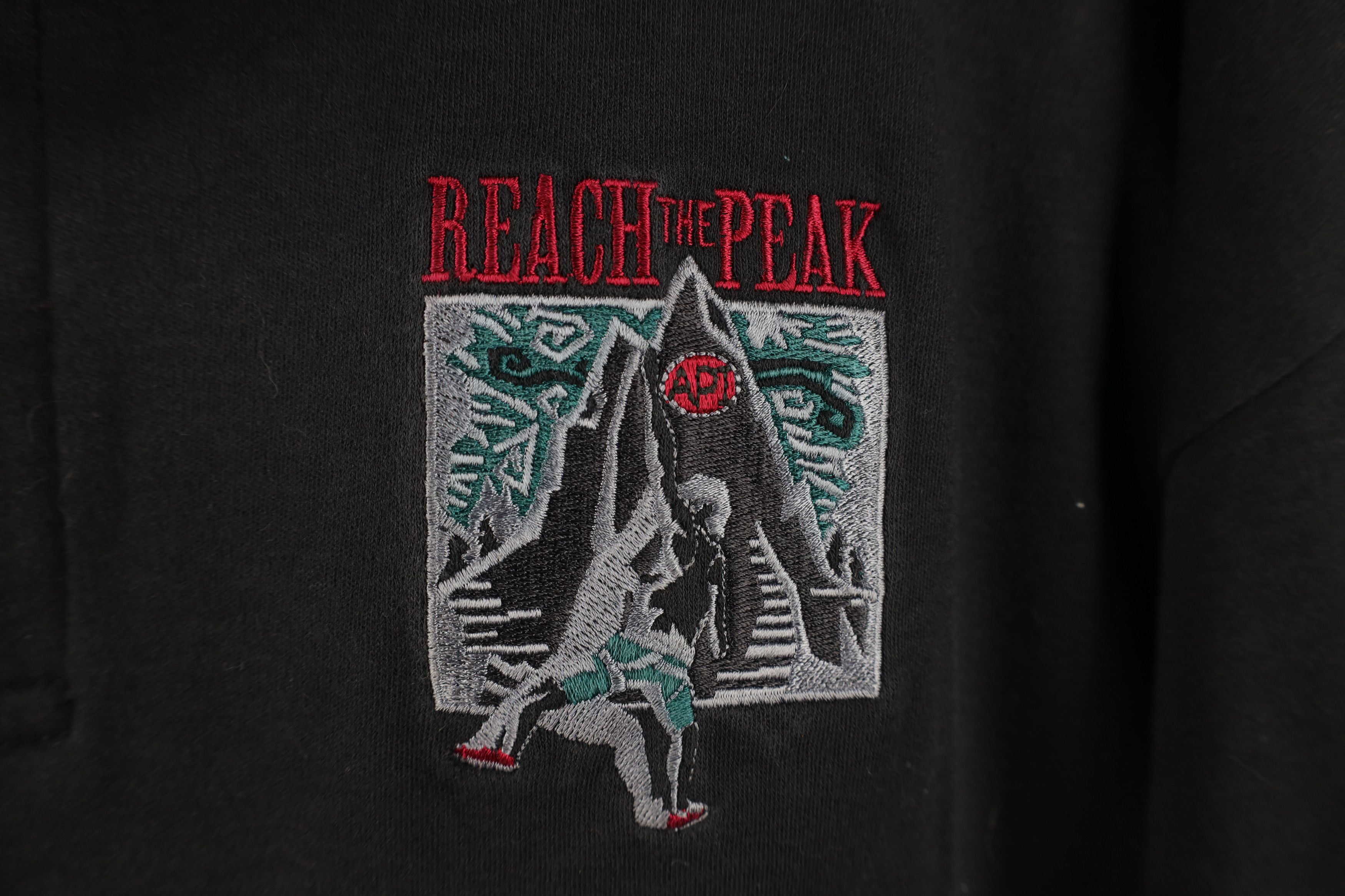 Vintage Vintage 90s Spell Reach the Peak Mountain Climbing Polo USA Size US L / EU 52-54 / 3 - 4 Thumbnail