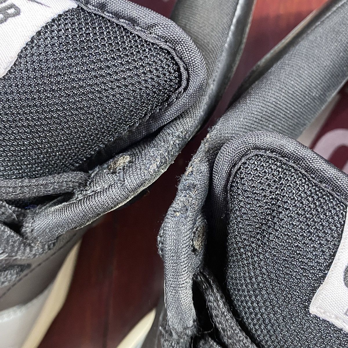 Nike SB Dunk Low Supreme Jewel Swoosh Silver 2019 Size US 8 / EU 41 - 9 Thumbnail