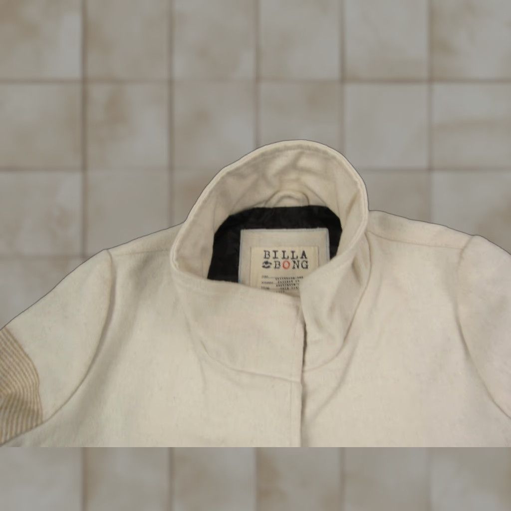 Billabong VINTAGE Billabong Jacket Womens Small Creme Striped Wool Cropped 90s Brown Size S / US 4 / IT 40 - 1 Thumbnail
