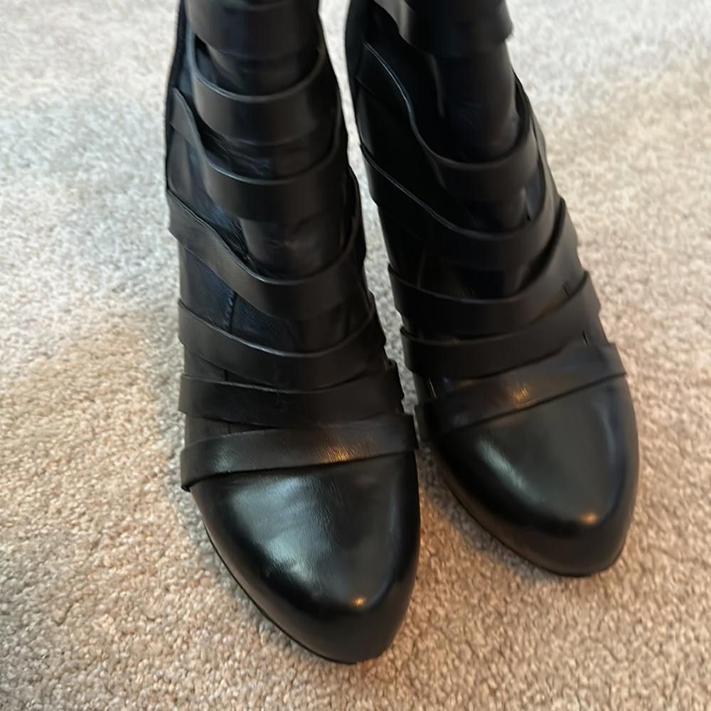 Designer Sam Edelman Strappy Black Leather Platform Ankle Boots 10 Size US 10 / IT 40 - 6 Thumbnail