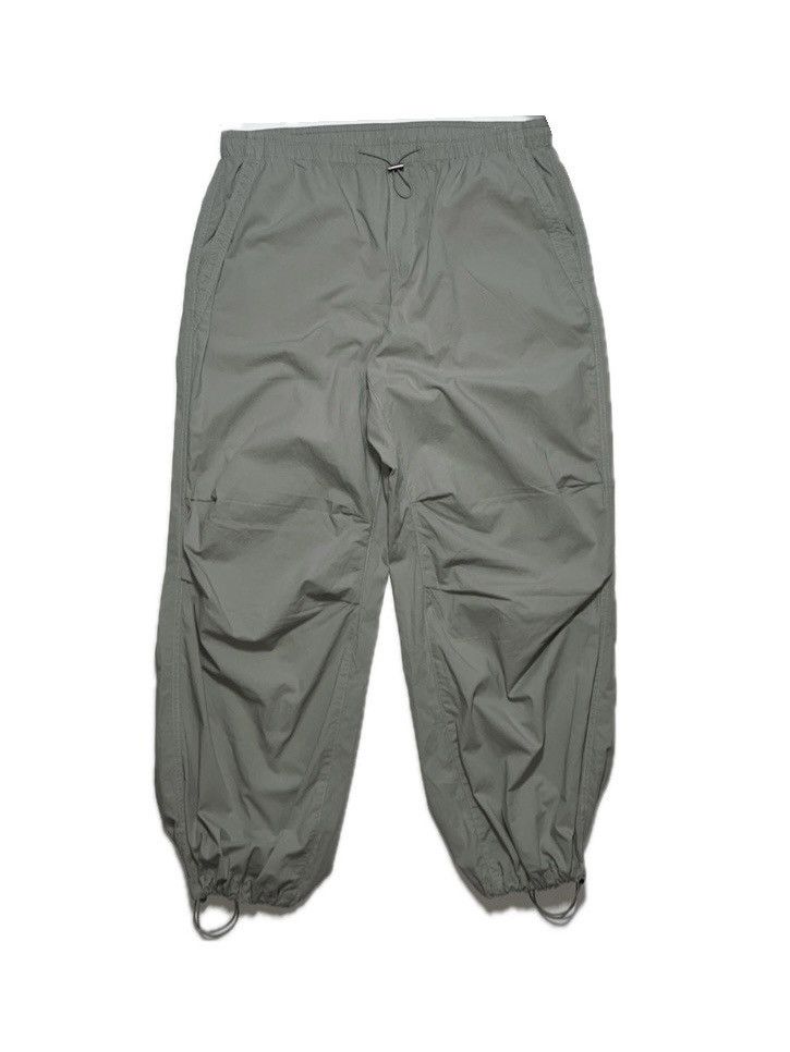 Japanese Brand Vintage Y2K nylon parachute pants streetwear Size US 34 / EU 50 - 1 Thumbnail