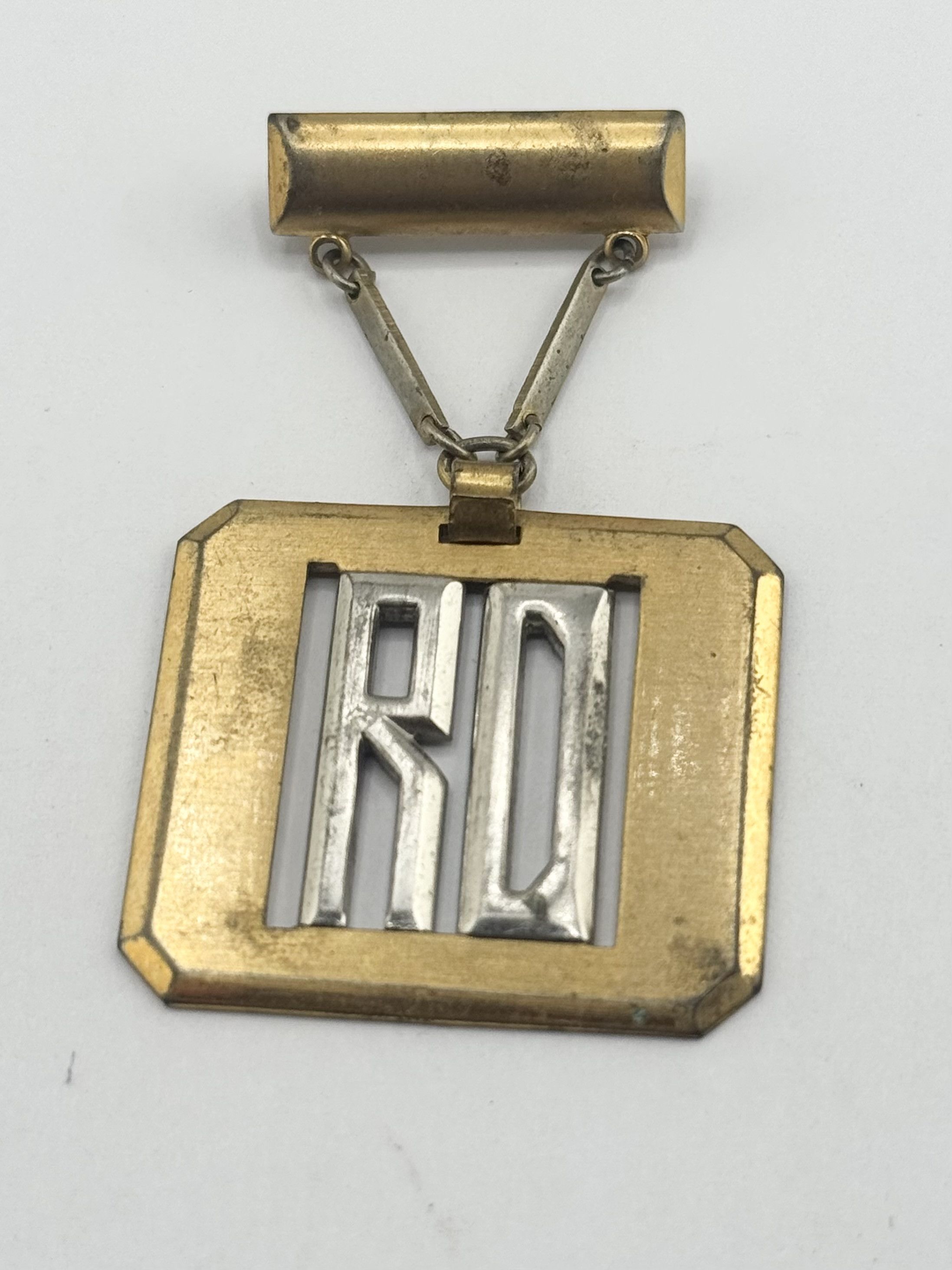 Vintage Estate monogrammed RD Brooch Pin Size ONE SIZE - 3 Thumbnail