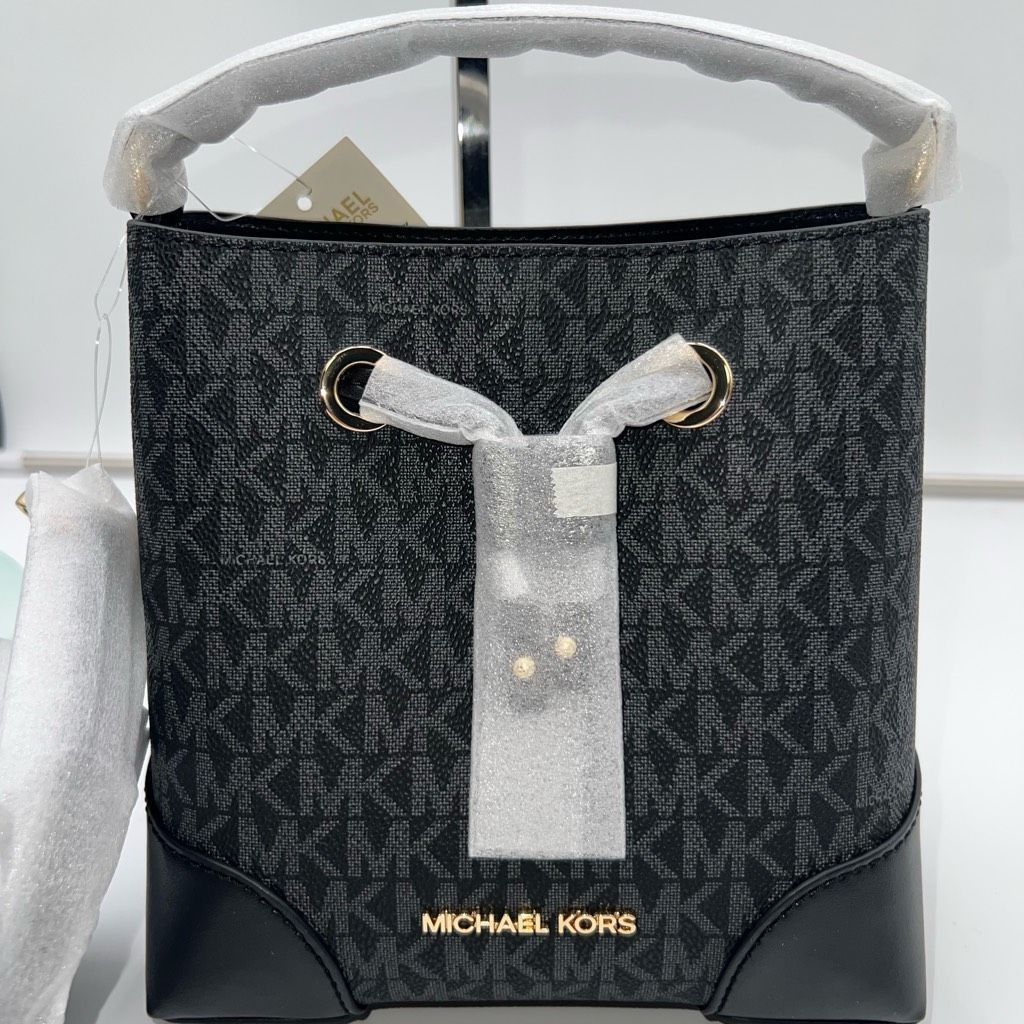 Michael Kors Michael Kors Mercer Small Drawstring Bucket Bag Size ONE SIZE - 2 Thumbnail