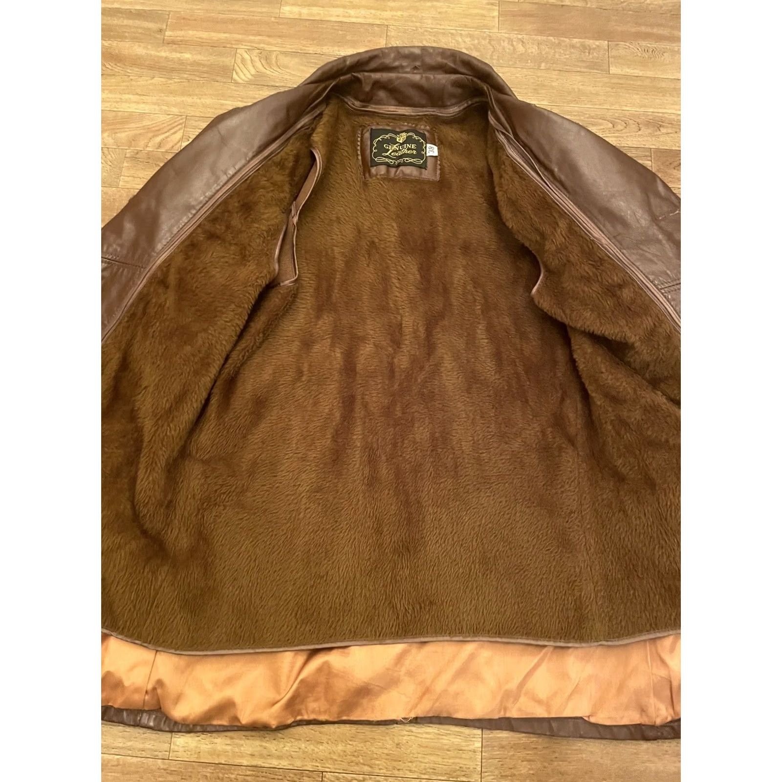 Vintage VINTAGE Genuine Leather Button-Up Brown Trench Coat Women Regular Size 38 Coat Sleeves Long Belted Brown Nylon Lining 29” Length 20” Pit to Pit Size XS / US 0-2 / IT 36-38 - 7 Thumbnail