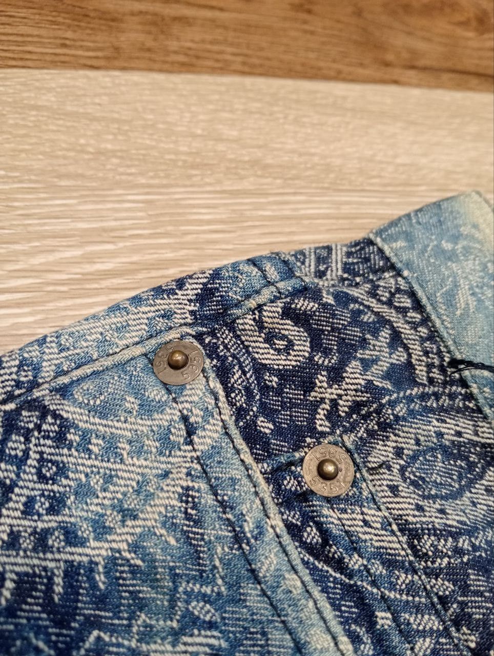 5351 POUR LES HOMMES 5351 POUR LES HOMMES JAPAN BLUE PAISLEY FLARED DENIM PANTS Size US 31 - 7 Thumbnail