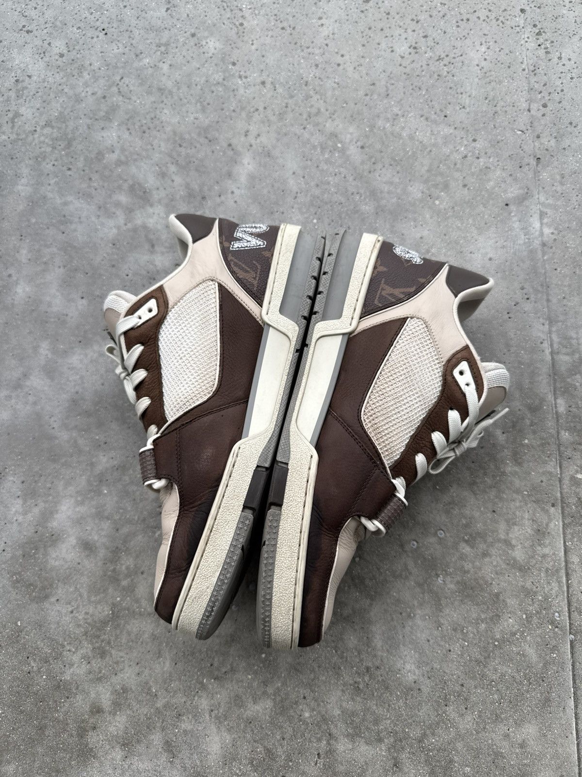 Louis Vuitton LV Louis Vuitton Designer Luxury rare Trainers SNEAKERS Size US 10 / EU 43 - 5 Thumbnail