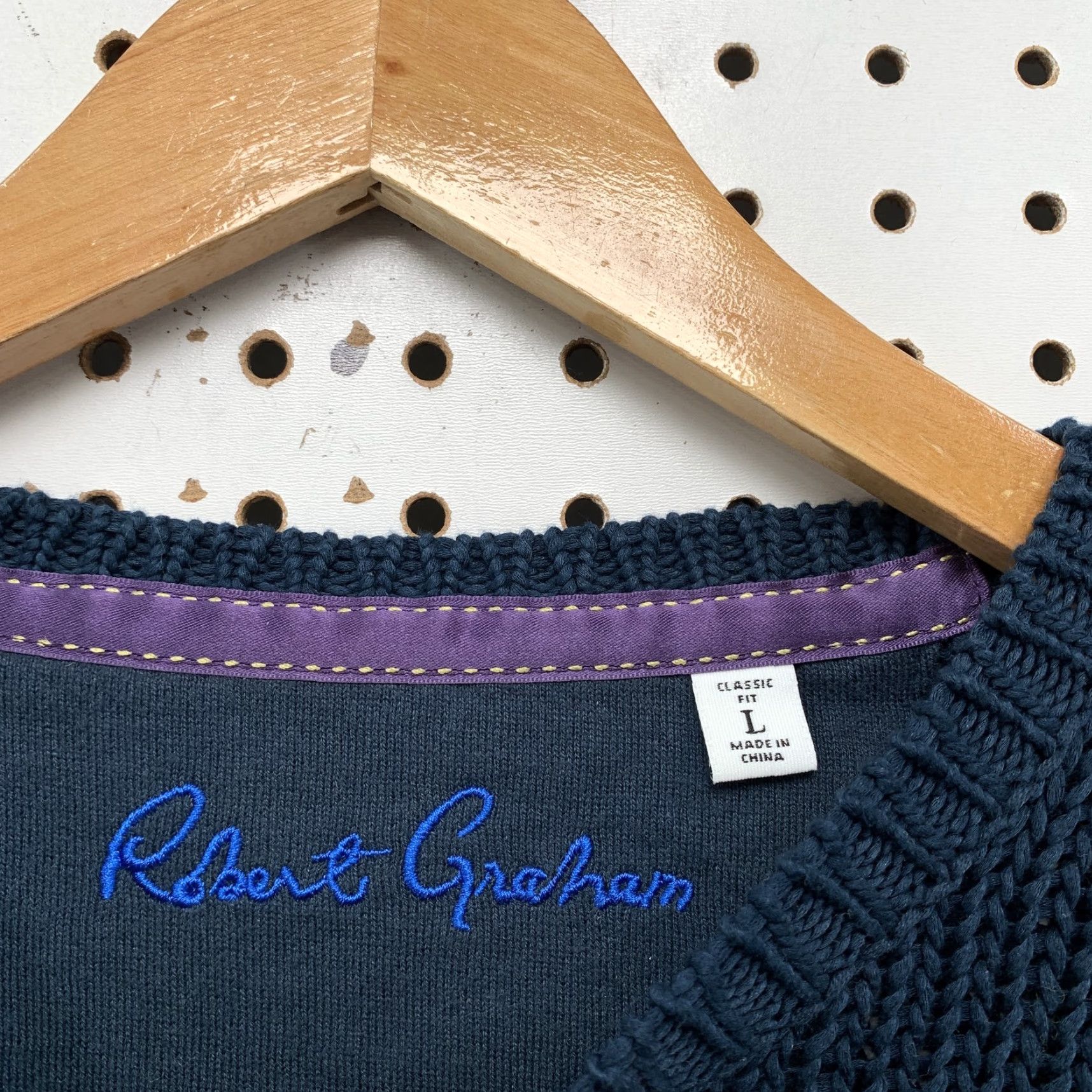Robert Graham Robert Graham Mens Sweater Navy Blue Large Crew Neck Knit Pullover 90s Style Patternless Crew Neck Mens Size US L / EU 52-54 / 3 - 2 Thumbnail