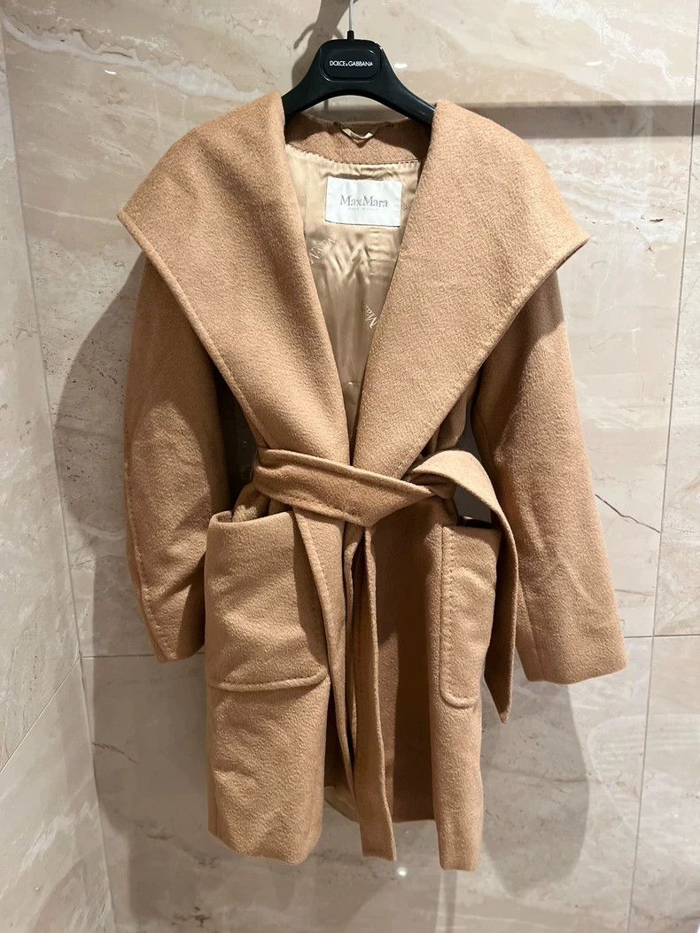 Max Mara Max Mara Classic Bathrobe Size M / US 6-8 / IT 42-44 - 1 Thumbnail