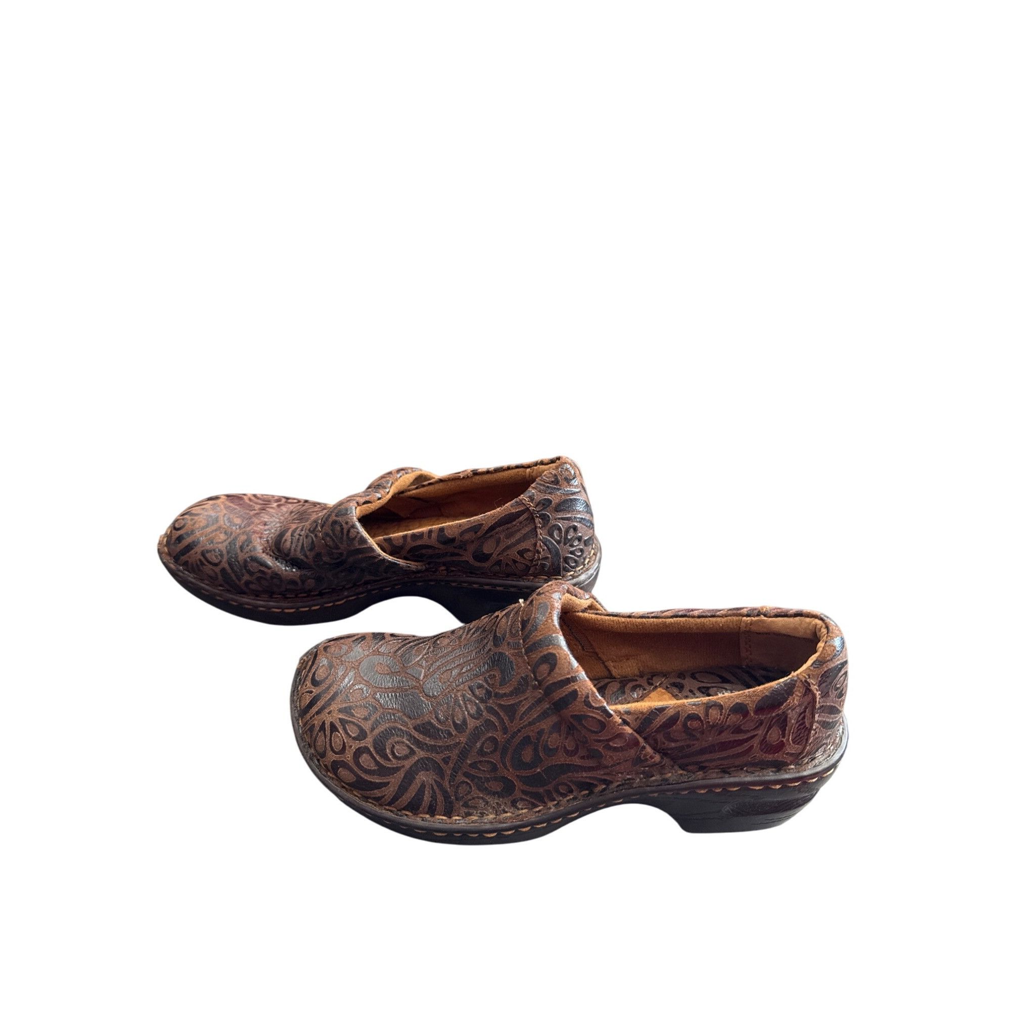 Born BOC womens leather Brown Embossed Slip-On Clogs mules size Size US 6 / IT 36 - 3 Thumbnail