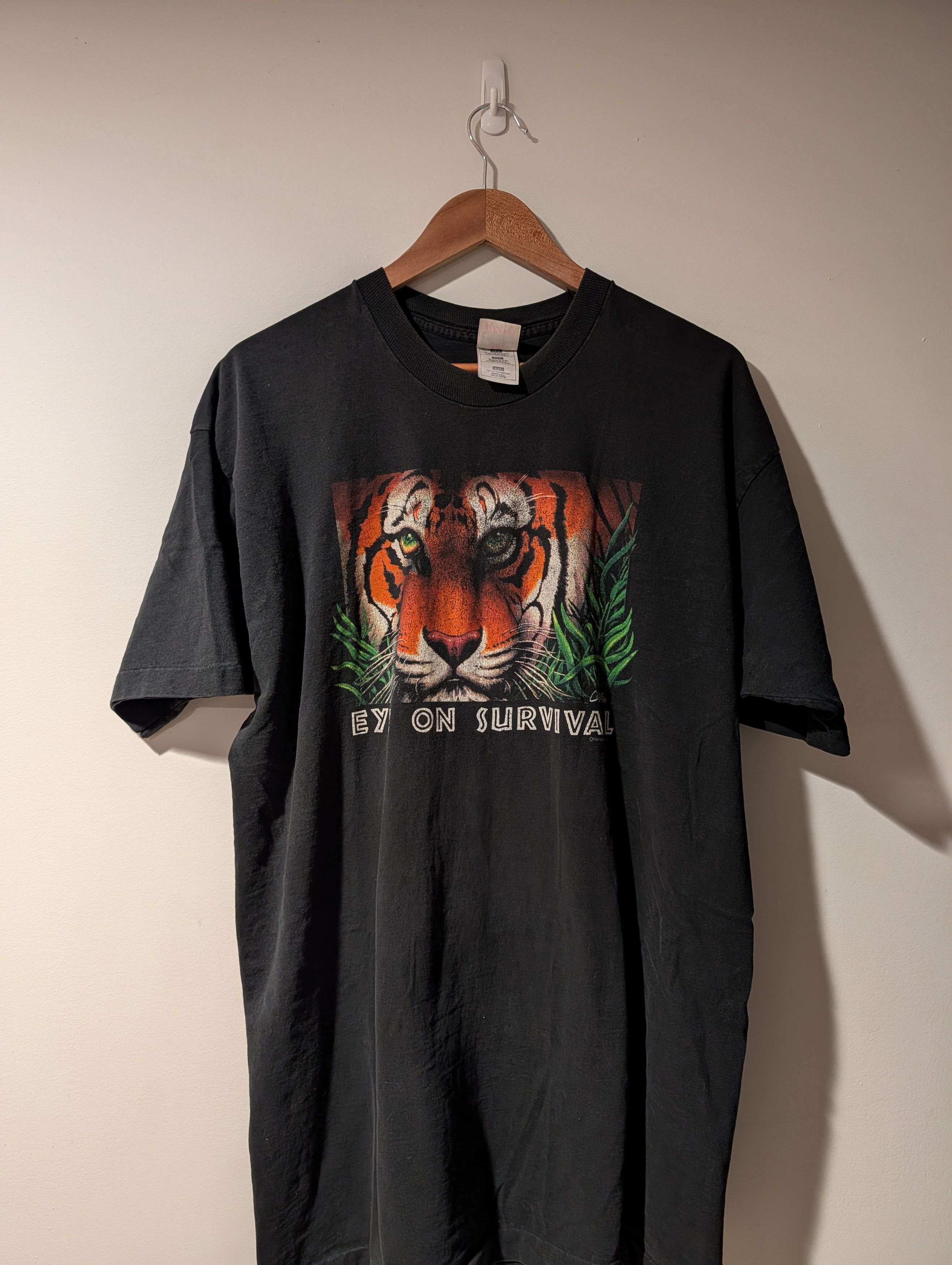 Arts & Science Vintage 1993 Eye on Survival Animal Nature Wildlife T-Shirt Size US XXL / EU 58 / 5 - 1 Thumbnail