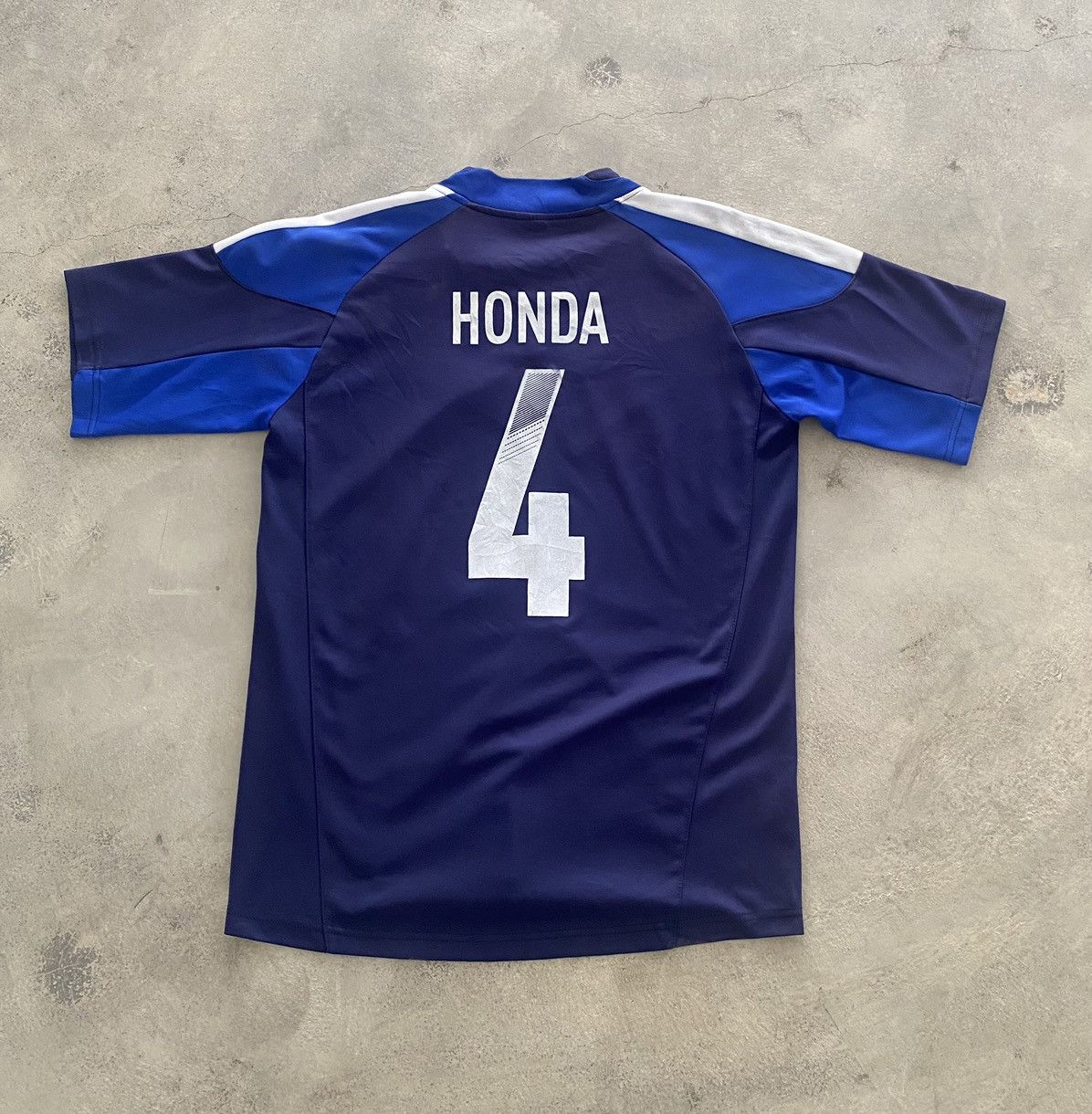 Adidas × Vintage 2006 Japan jersey signed by Keisuke Honda