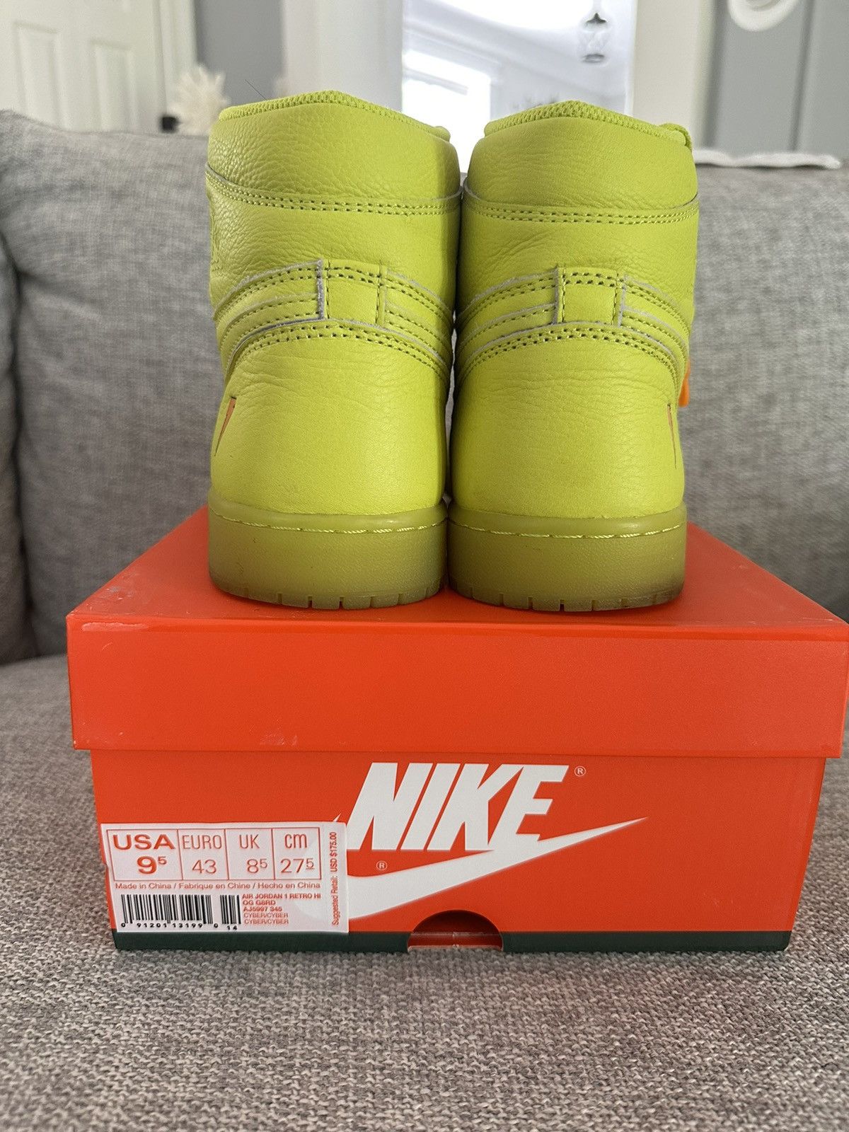 Jordan Brand Jordan 1 Retro High Gatorade Cyber Size US 9.5 / EU 42-43 - 10 Thumbnail