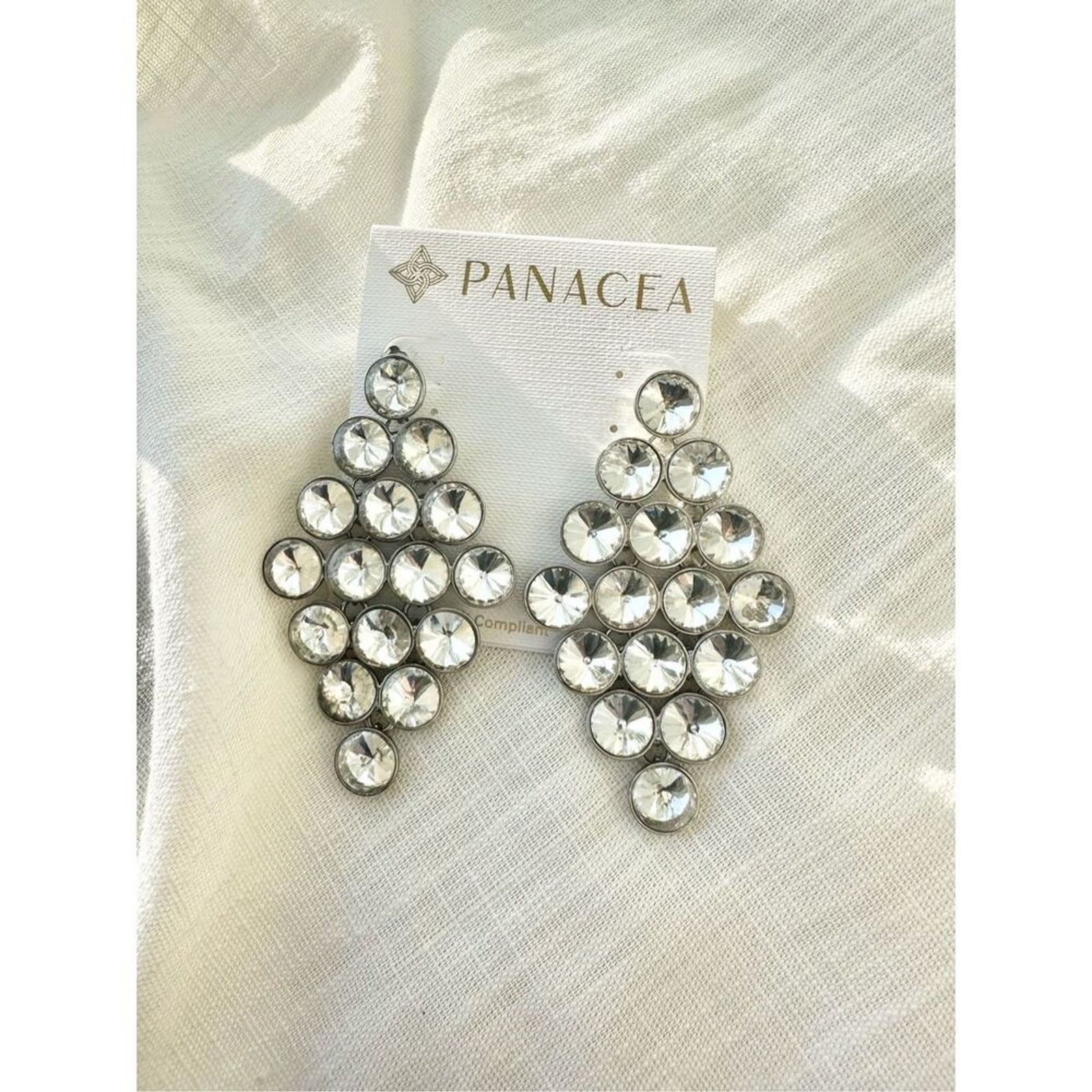 Nordstrom Panacea Rhinestone Chandelier Dangle Earrings Size ONE SIZE - 1 Thumbnail