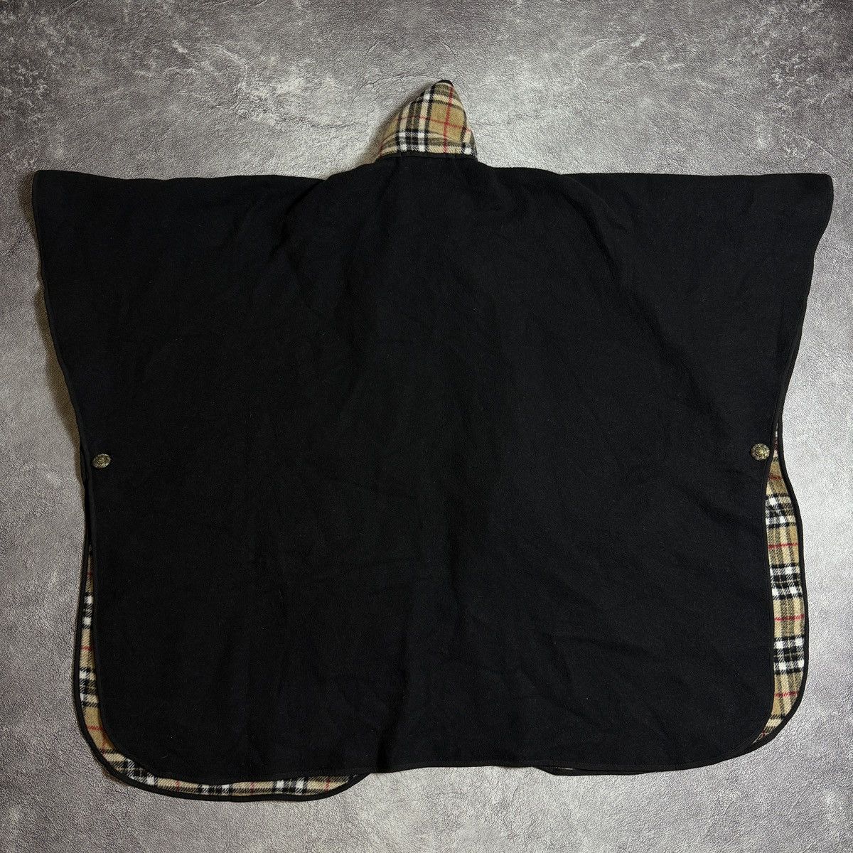 Burberry Burberry’s Reversible Wool Poncho Nova Check Black Size ONE SIZE - 2 Thumbnail