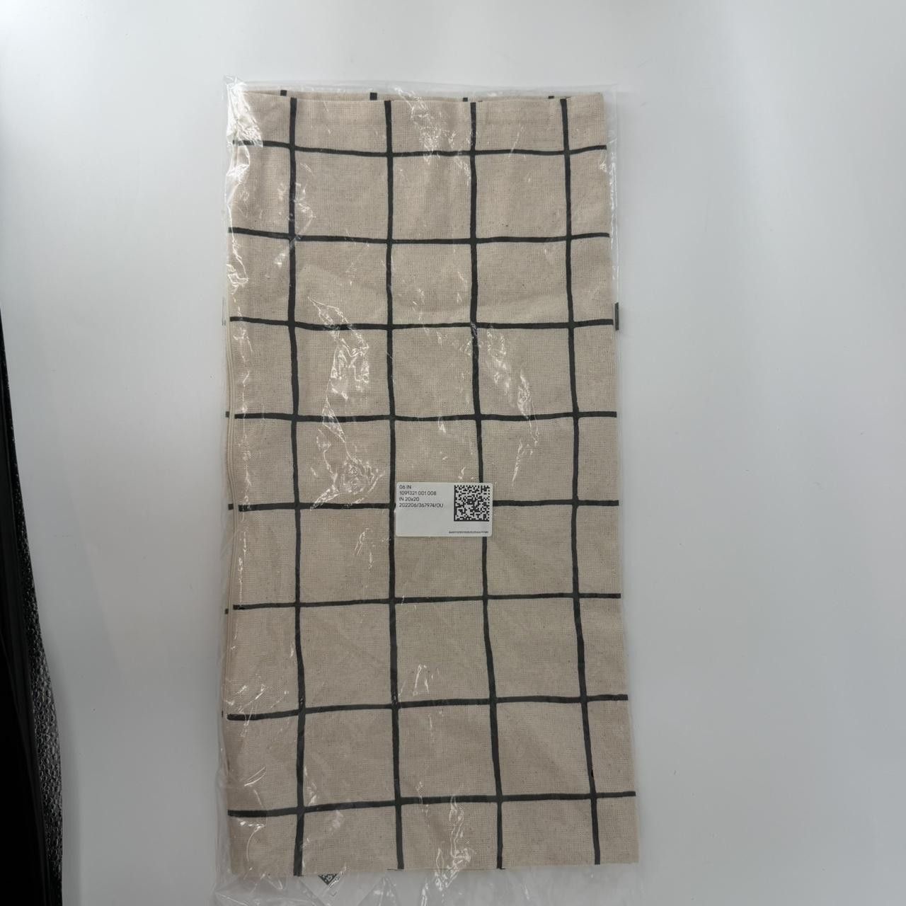 H&M Hm Home Square Cotton Plaid Size ONE SIZE - 2 Thumbnail