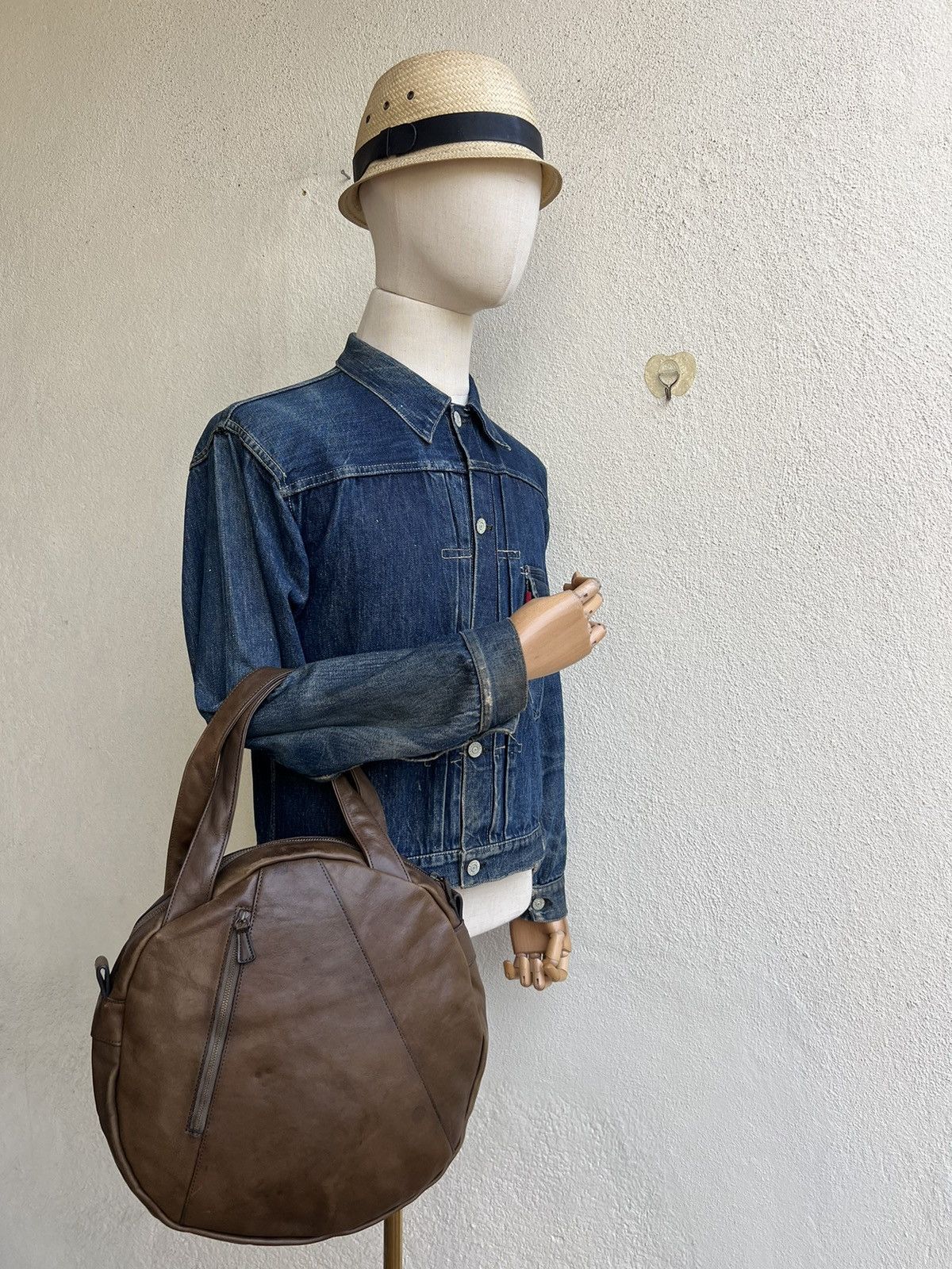 Leather Vintage B. Stuff Japan Distress Patina Leather Round Bag Size ONE SIZE - 3 Thumbnail