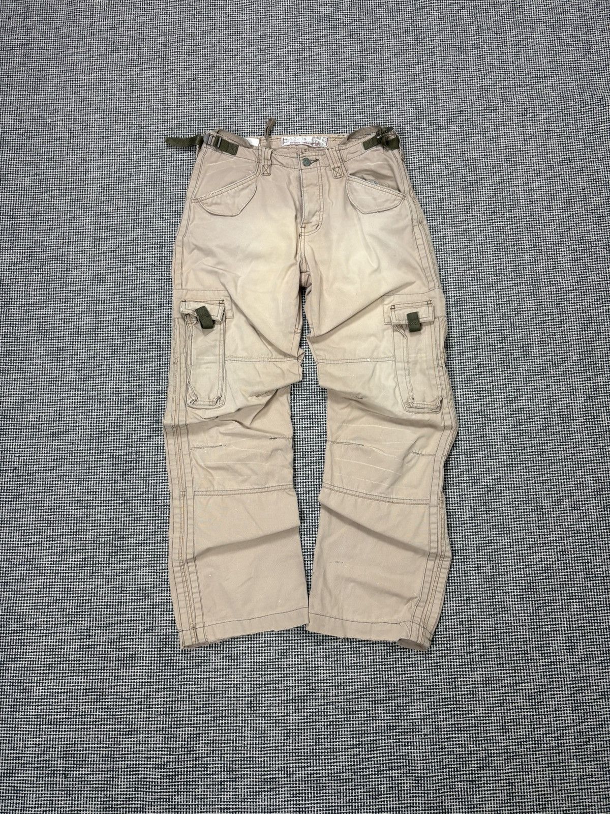 Japanese Brand Vintage loose fit parachute flyer baggy pants y2k skate Size US 30 / EU 46 - 1 Thumbnail