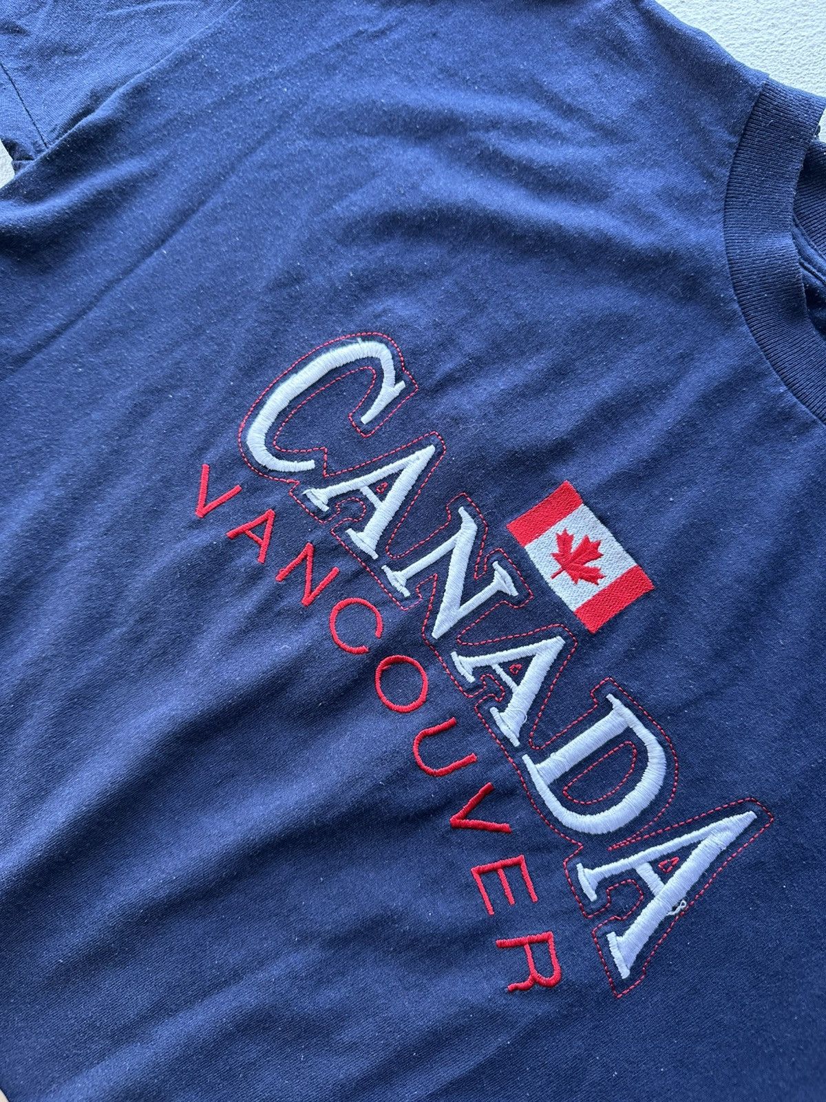 Vintage 🚨 VINTAGE VANCOUVER CANADA BIG LOGO T -shirt rare archive Size US L / EU 52-54 / 3 - 7 Thumbnail