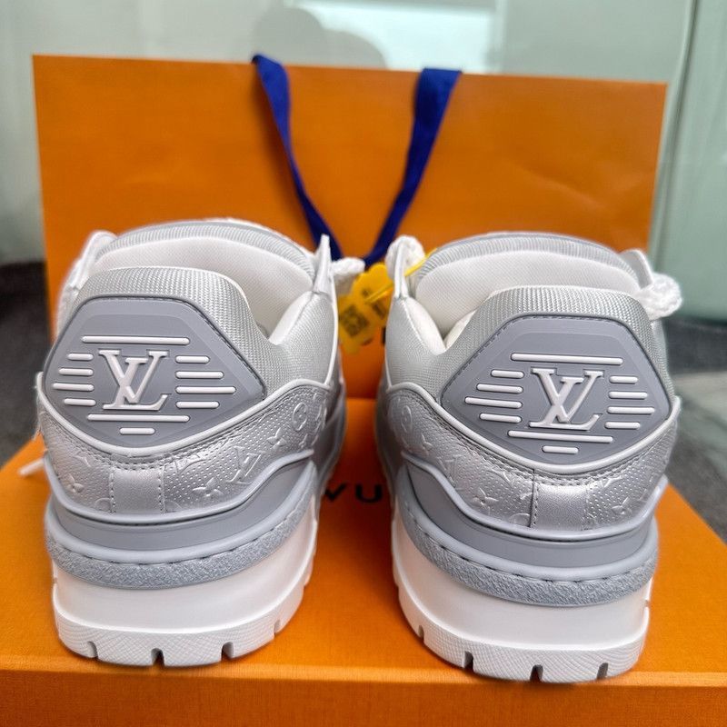 Louis Vuitton Louis Vuitton Silver Trainer Maxi Low Top Sneakers - Size US 8.5 / EU 41-42 - 4 Thumbnail