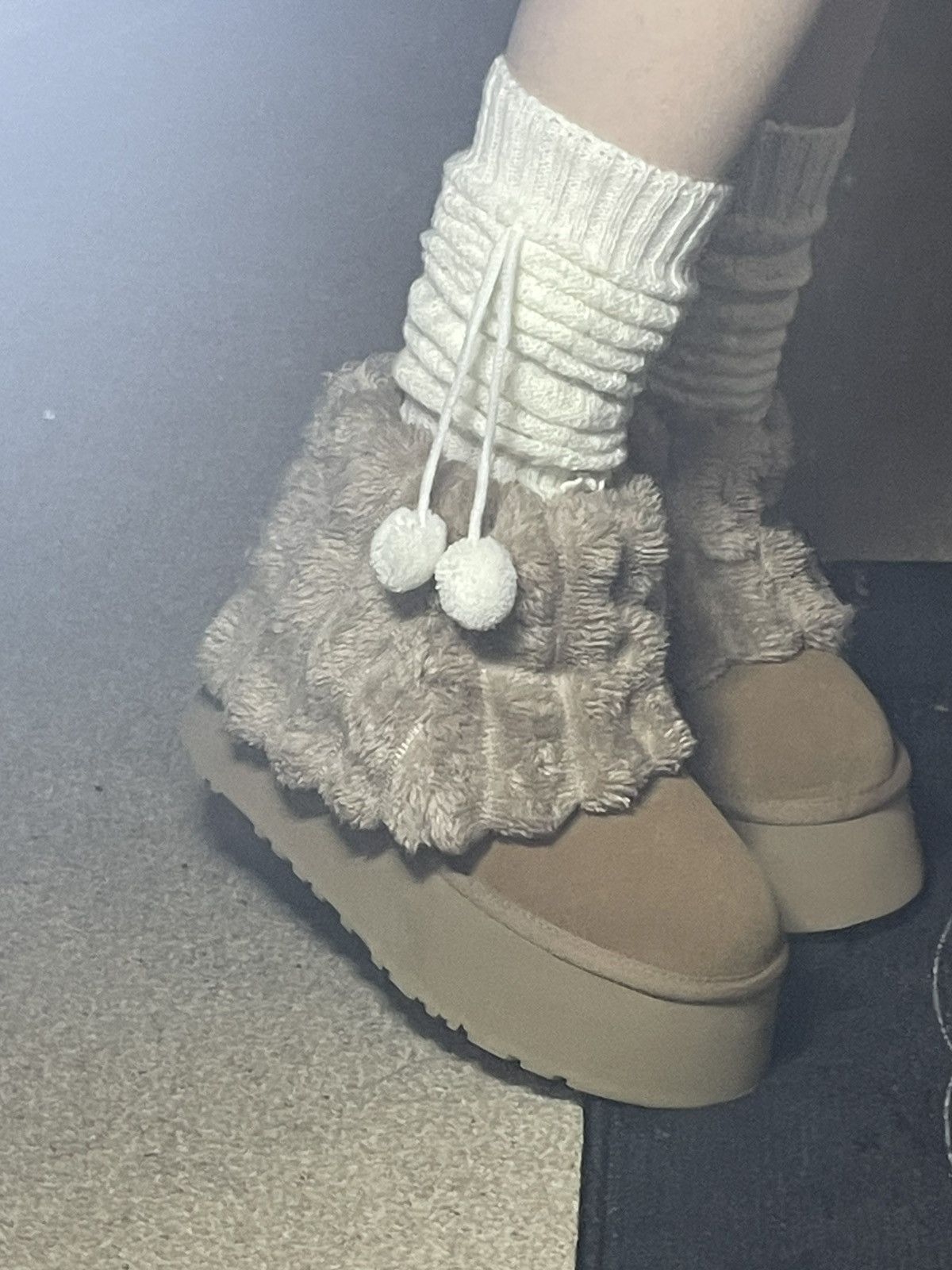 Ugg UGG Sherpa Corduroy Boots size 8 (38euro) Size US 8 / IT 38 - 5 Thumbnail