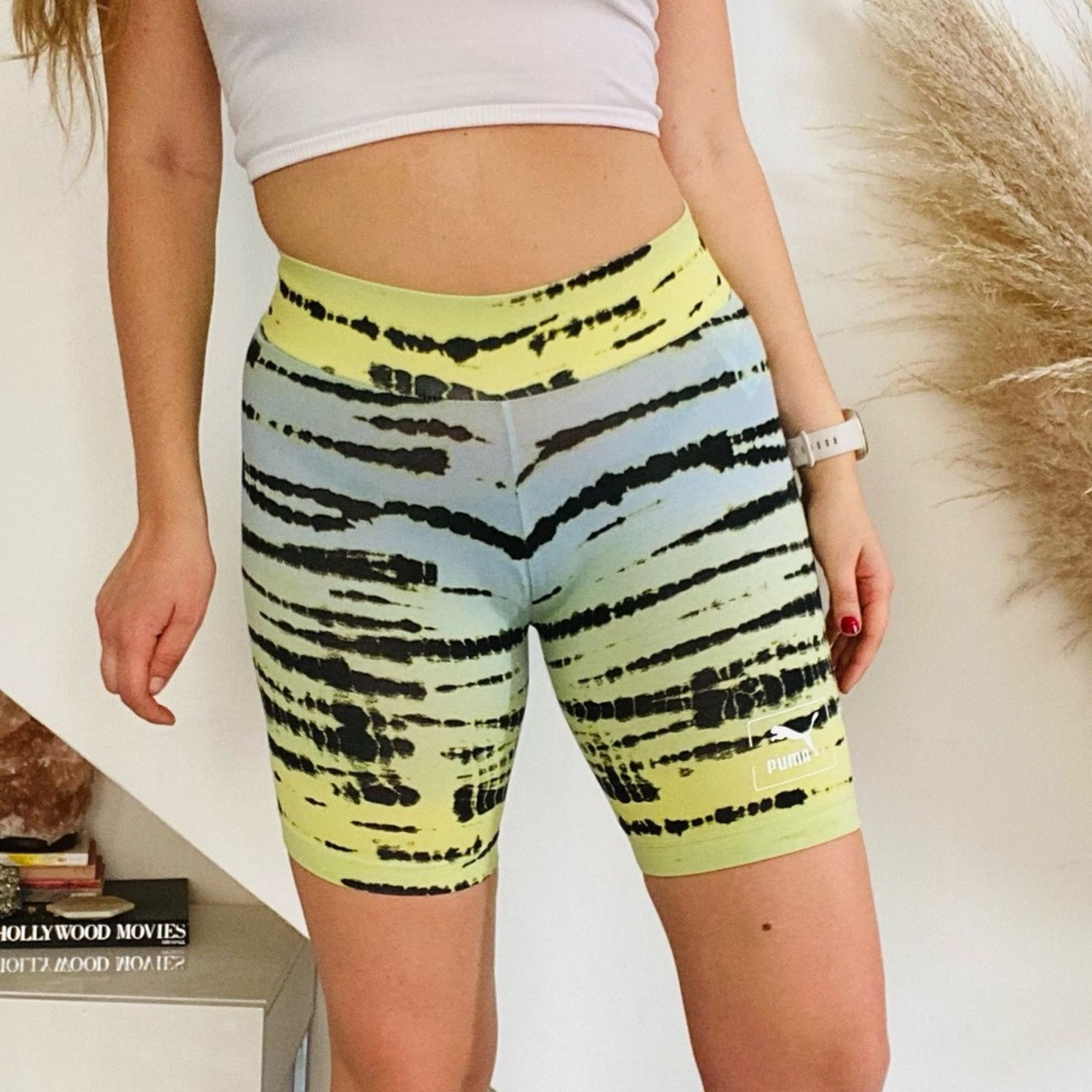 Puma PUMA Blue Green Ombre Black Tie Dye Striped Biker Shorts Size 28" / US 6 / IT 42 - 2 Thumbnail